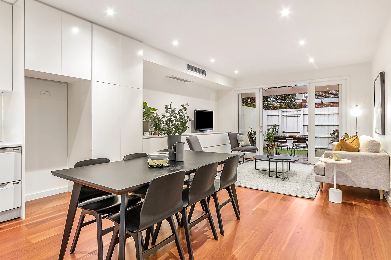 137 Danks Street, Albert Park, VIC