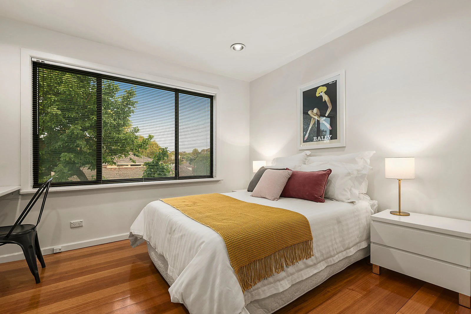 2/20 Tanner Avenue, Kew East, VIC