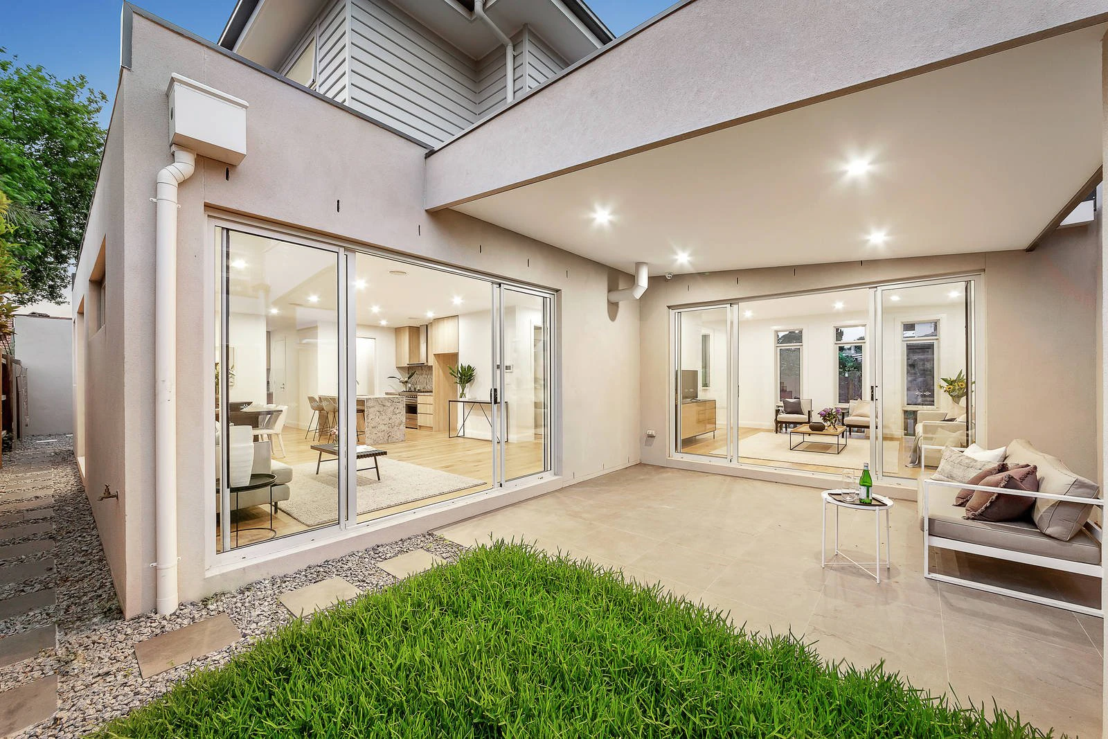 8 Howard Street, Malvern East, VIC