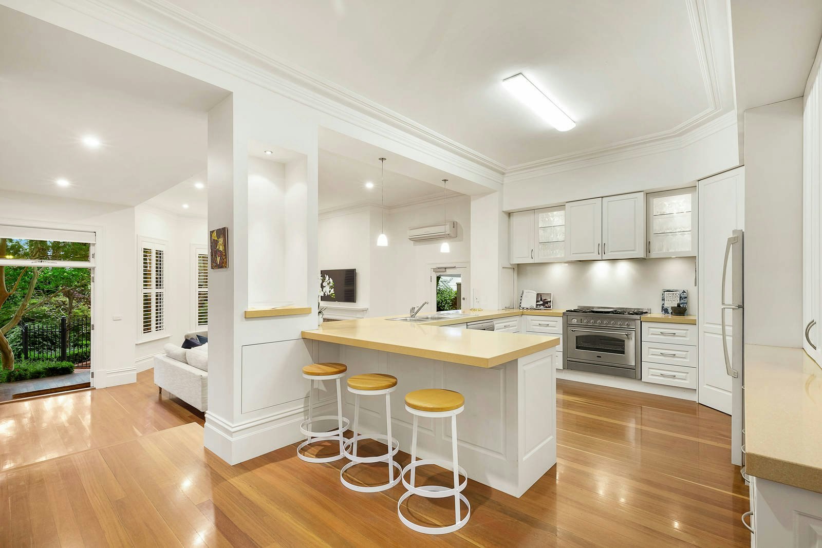 41 Suffolk Road, Surrey Hills, VIC