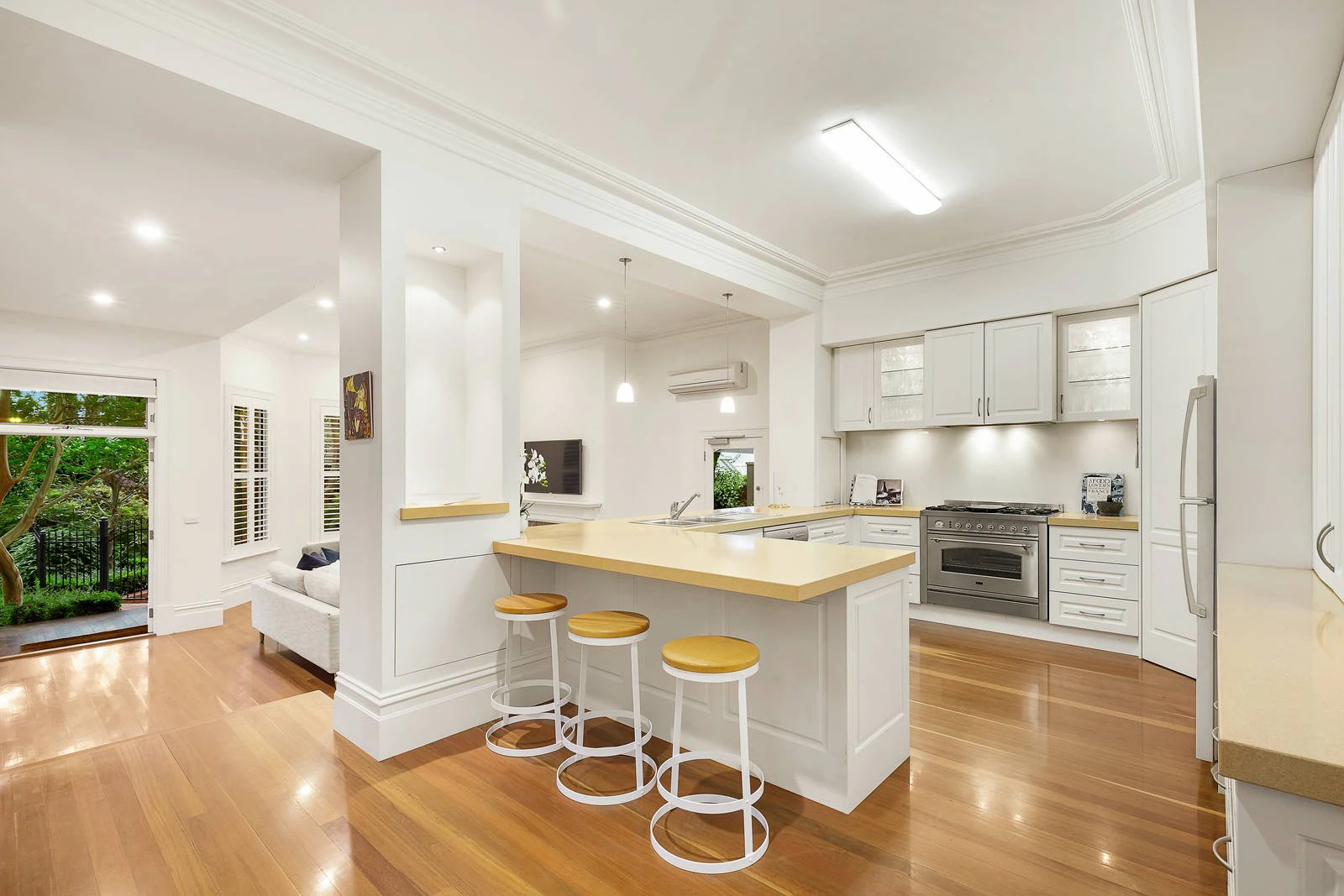 41 Suffolk Road, Surrey Hills, VIC