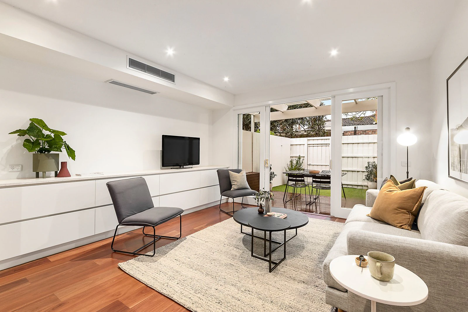 137 Danks Street, Albert Park, VIC