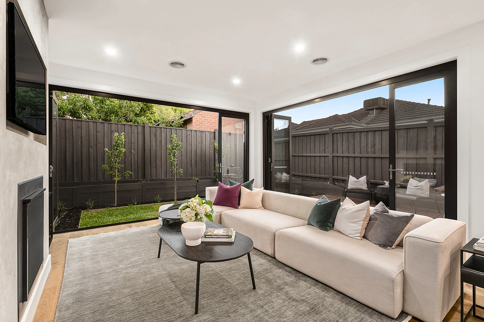18 Dundonald Avenue, Malvern East, VIC
