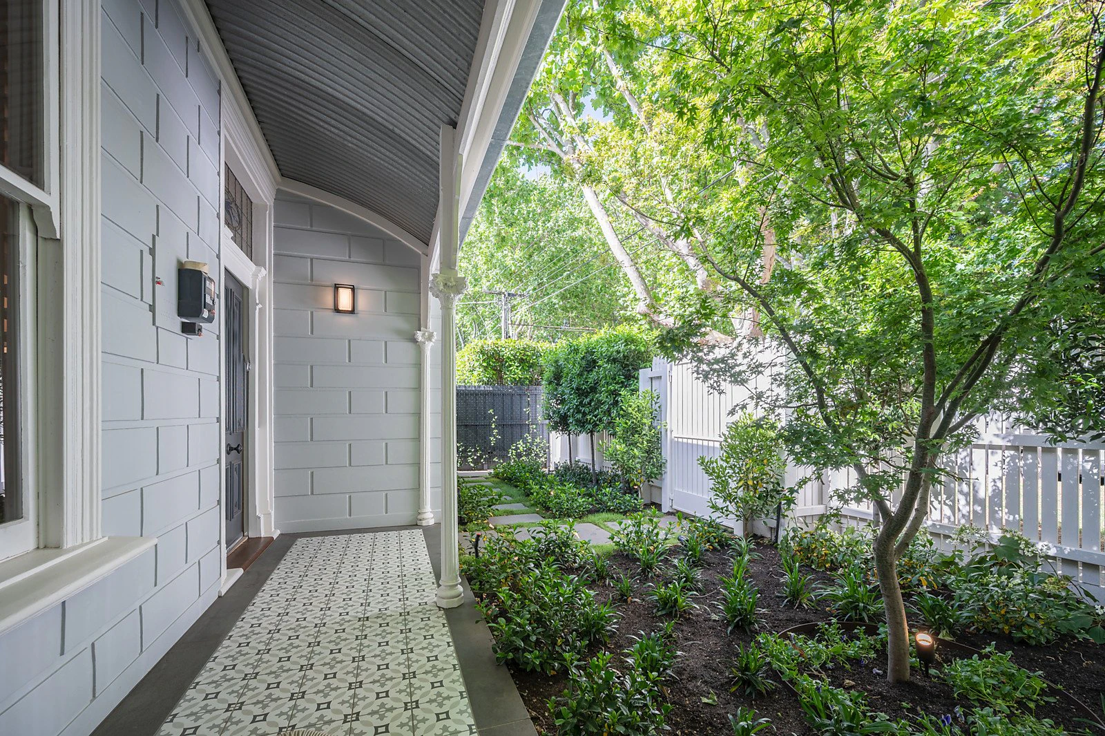 15 Chatsworth Road, Prahran, VIC