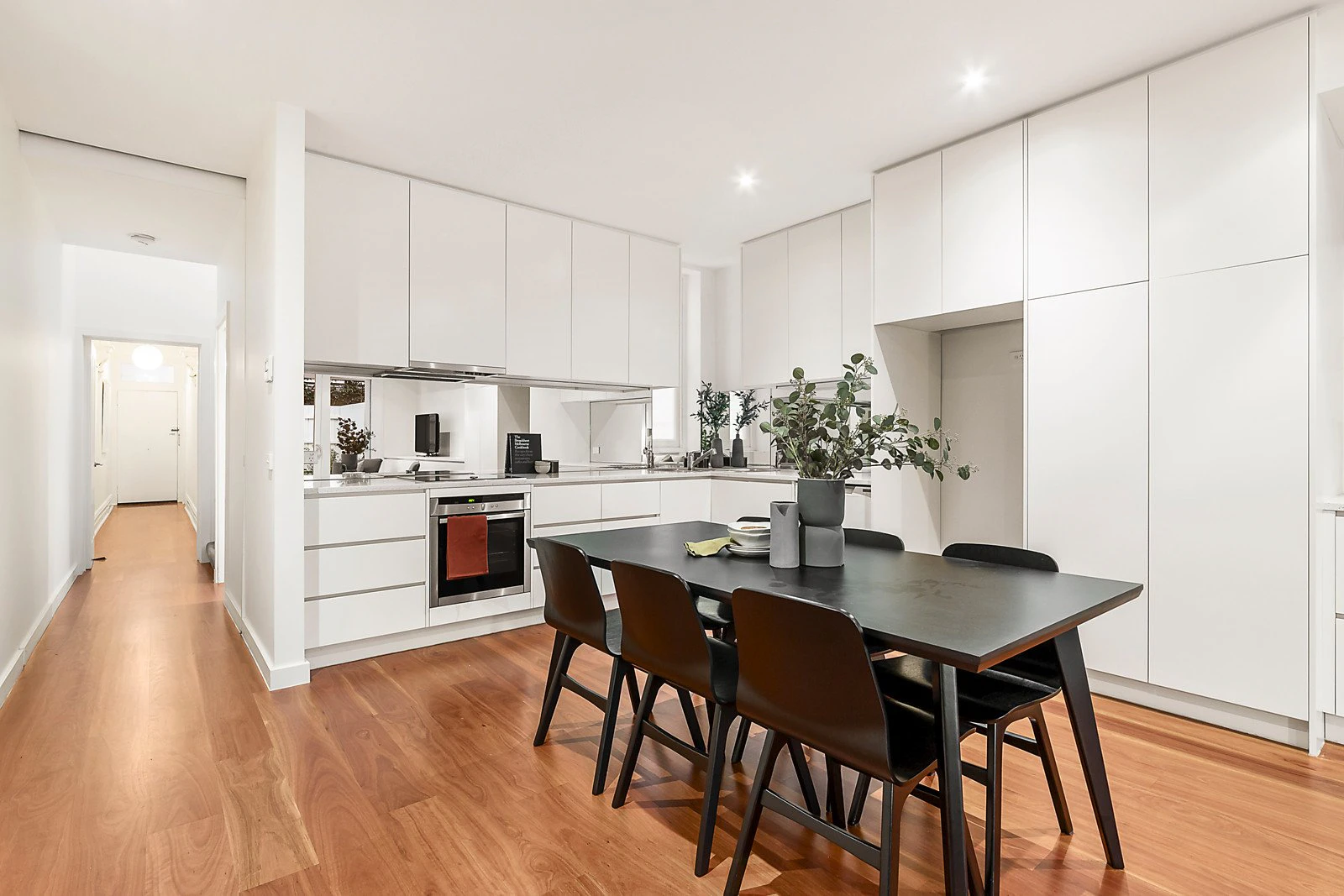 137 Danks Street, Albert Park, VIC