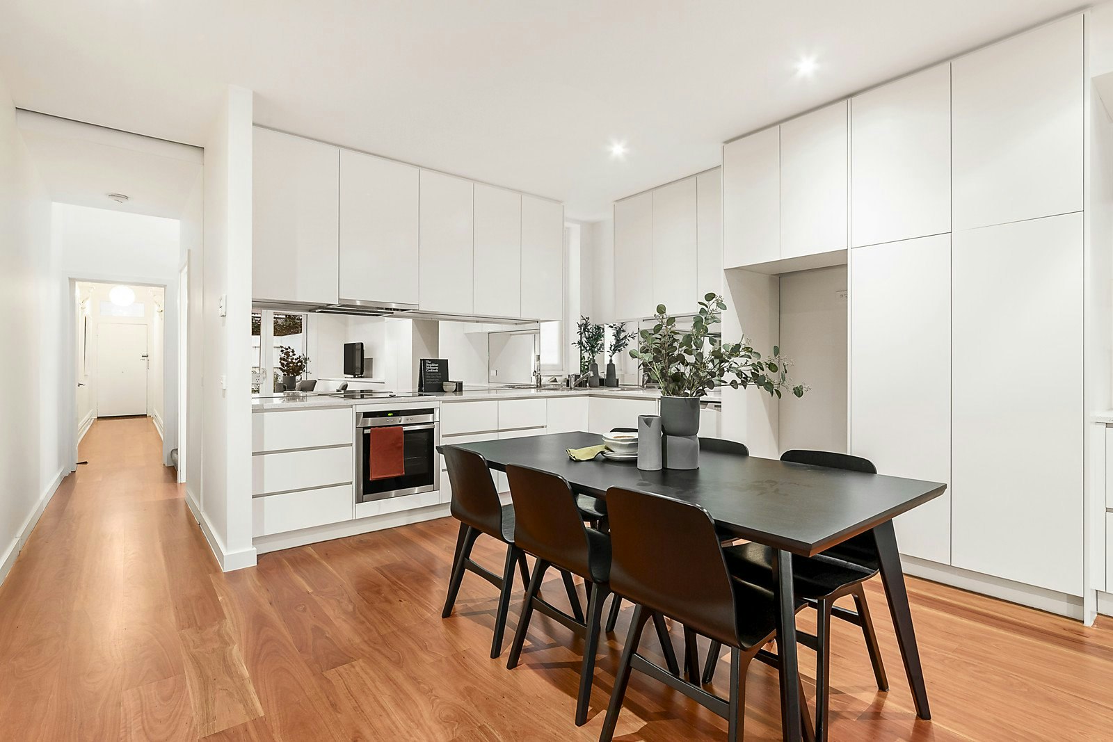 137 Danks Street, Albert Park, VIC