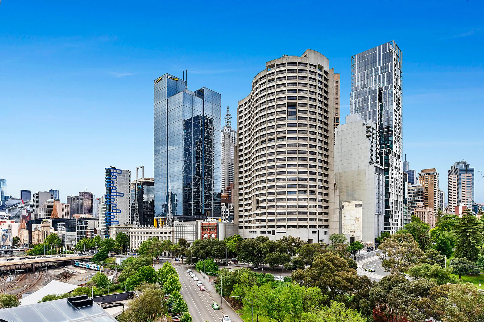 902/279 Wellington Parade South, East Melbourne, VIC
