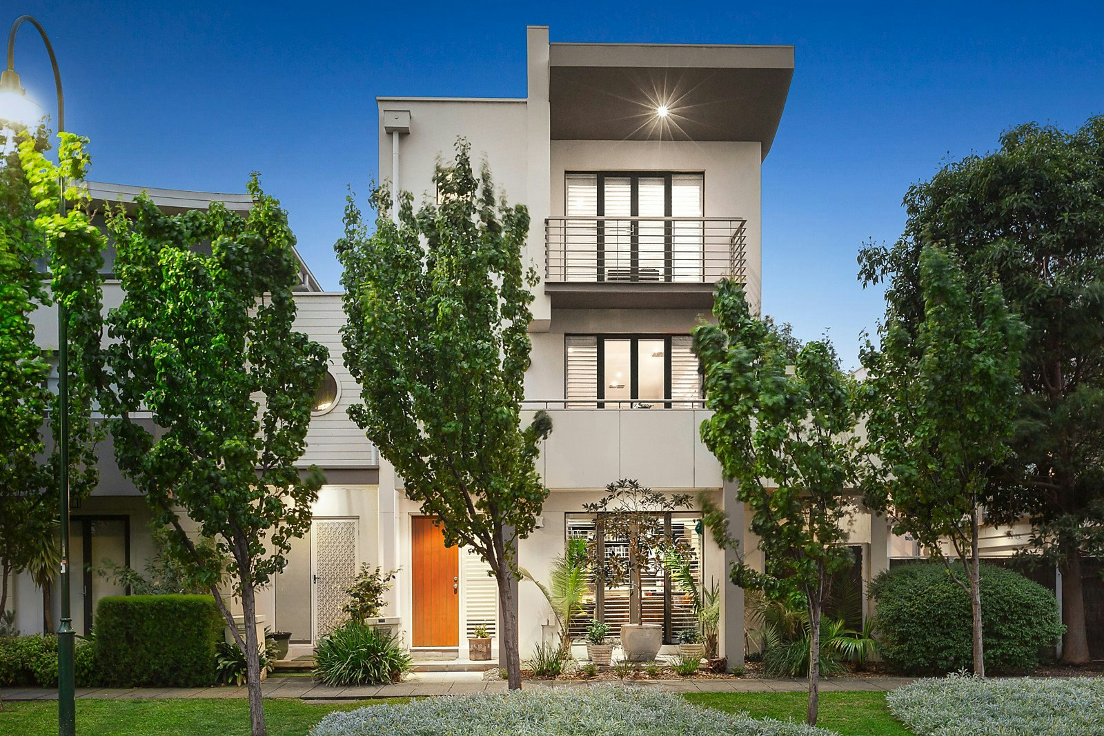 126 Beach Street, Port Melbourne, VIC