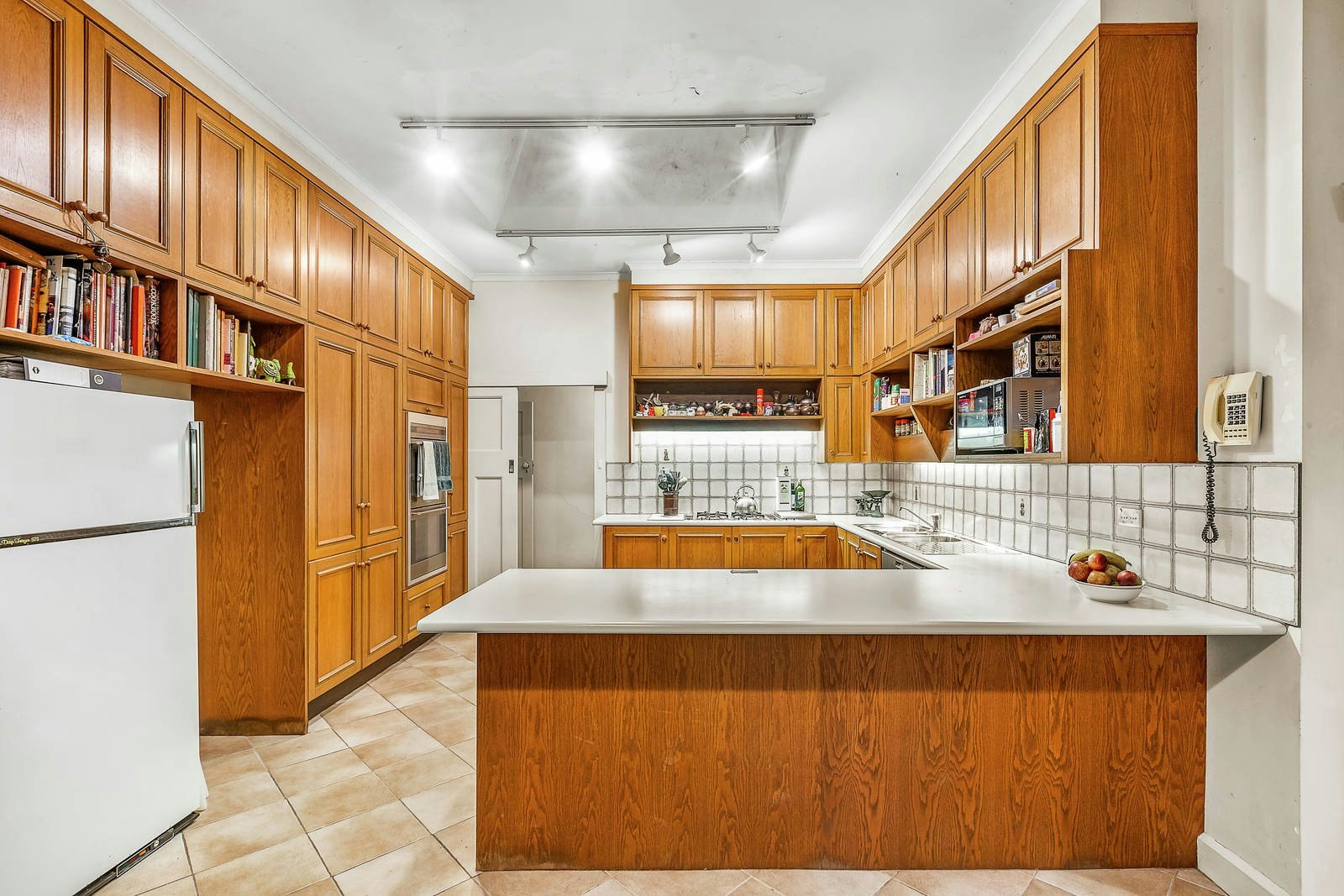 14 Marshall Avenue, Kew, VIC