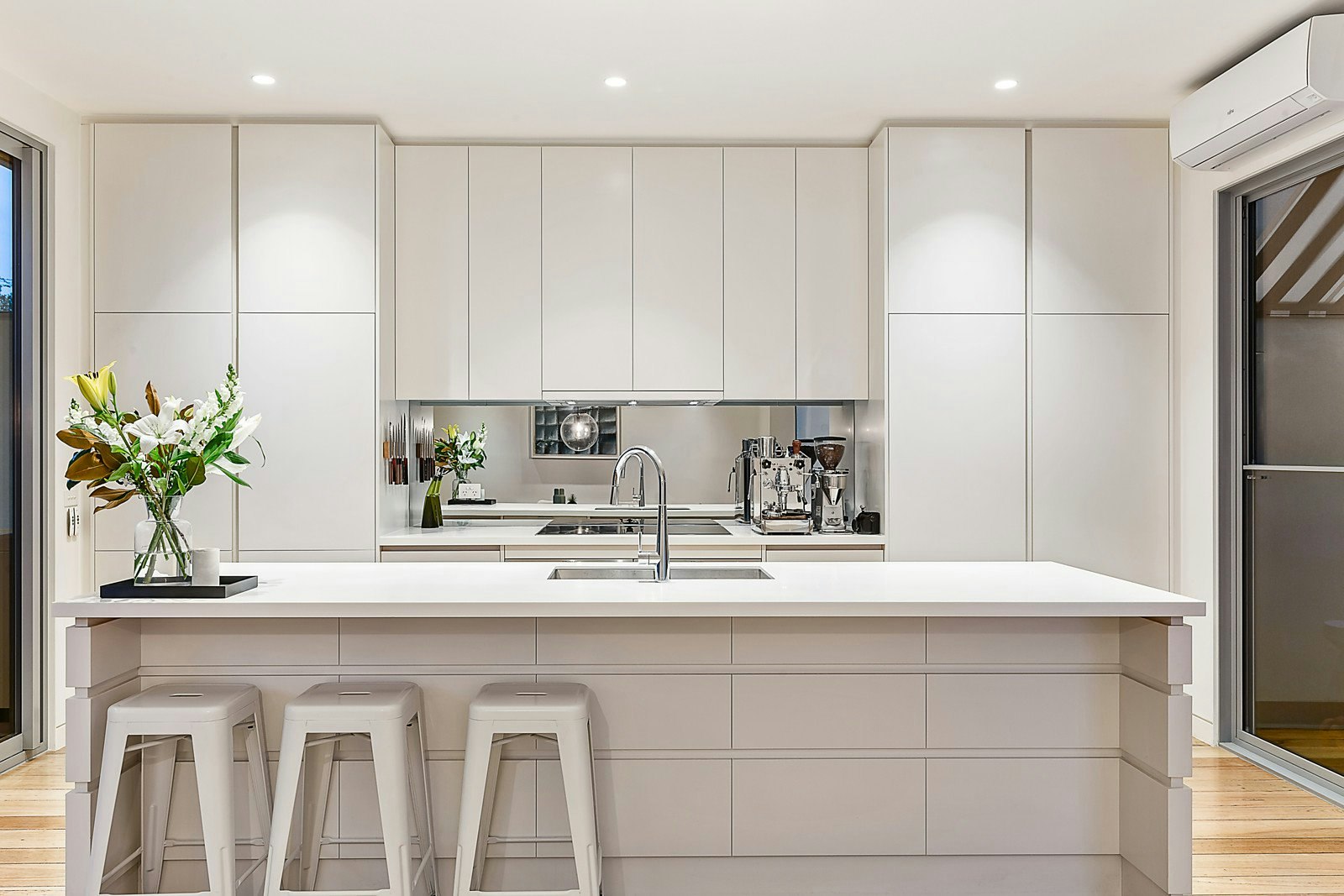 6 Allans Place, Richmond, VIC