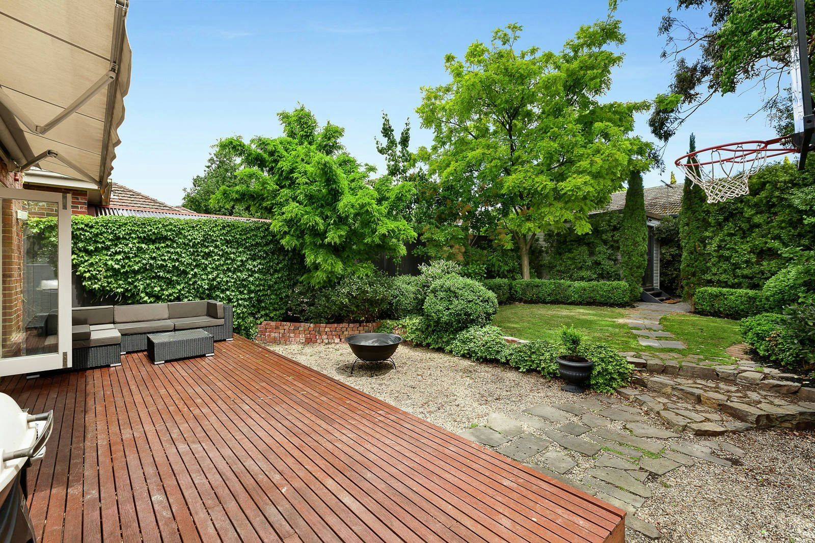 7 Woodlands Avenue, Kew East, VIC