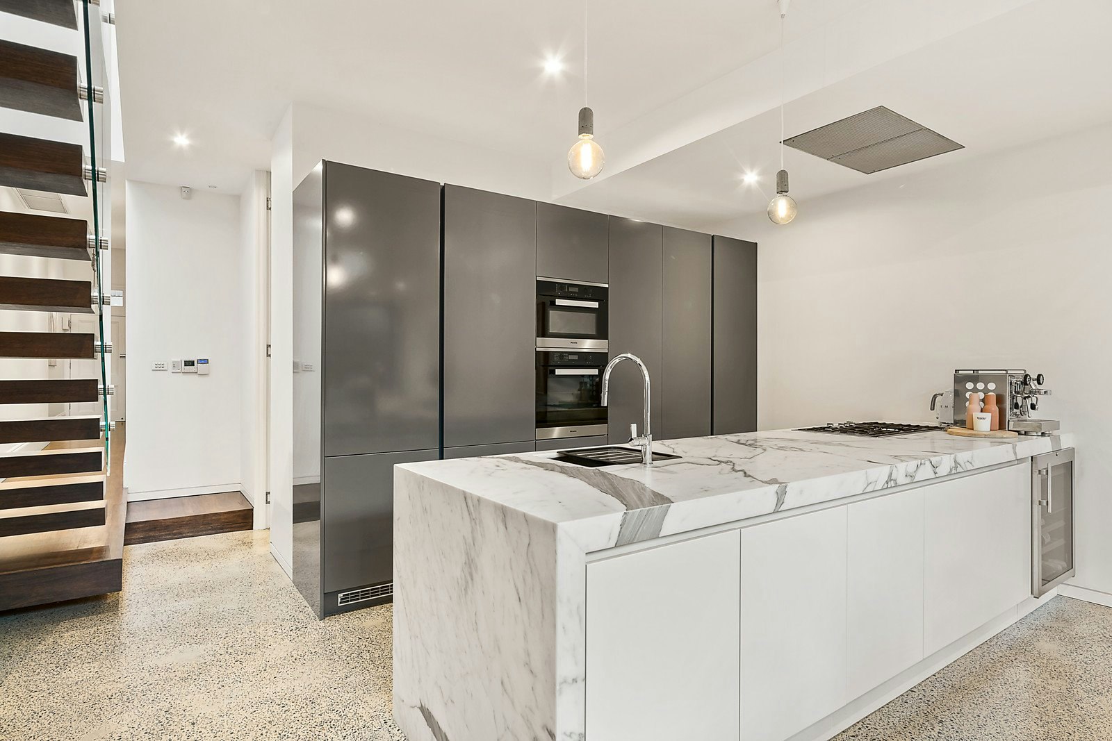 8 York Street, Hawthorn, VIC