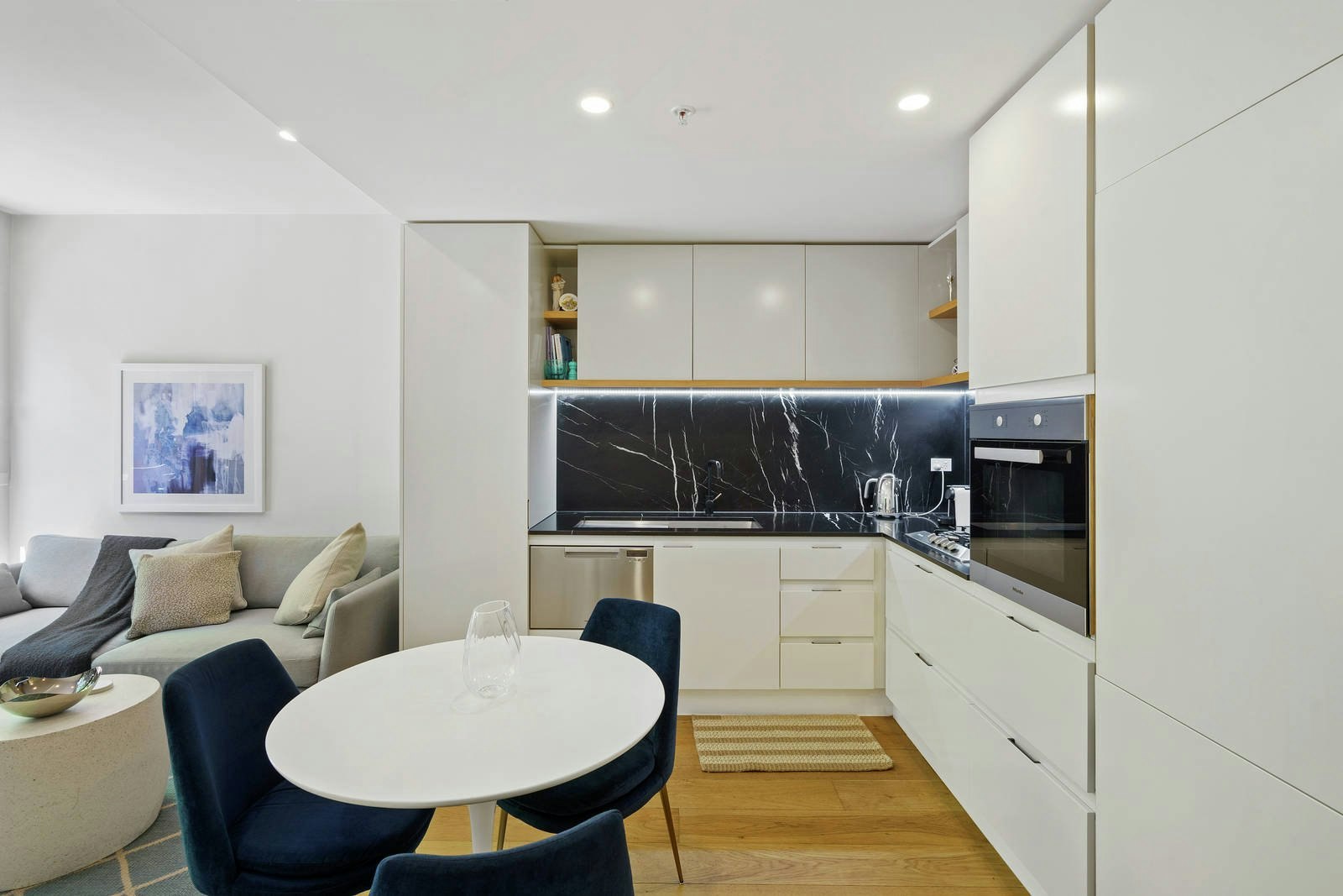 16/26 Warleigh Grove, Brighton, VIC