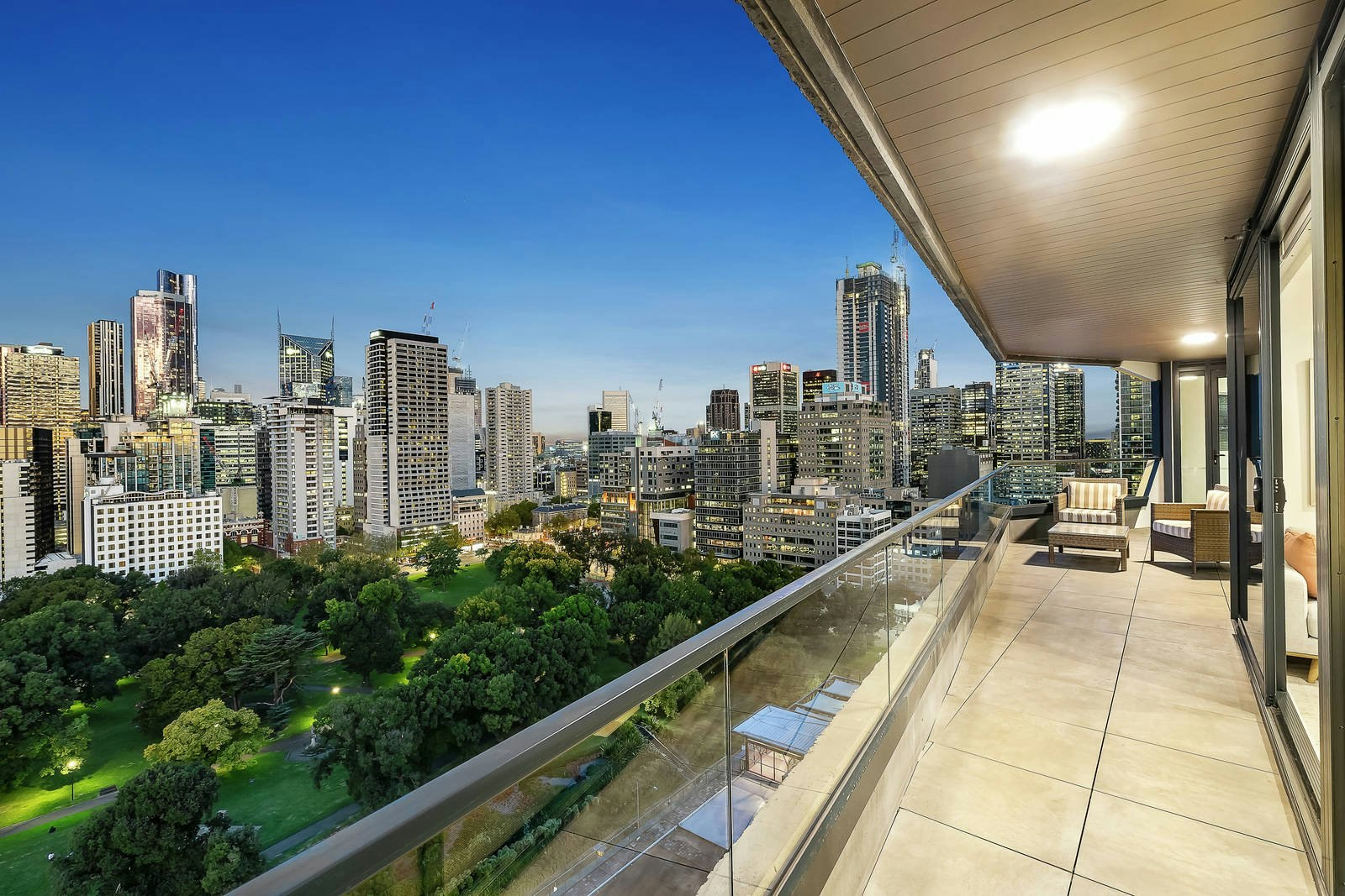 2001/23 Batman Street, West Melbourne, VIC