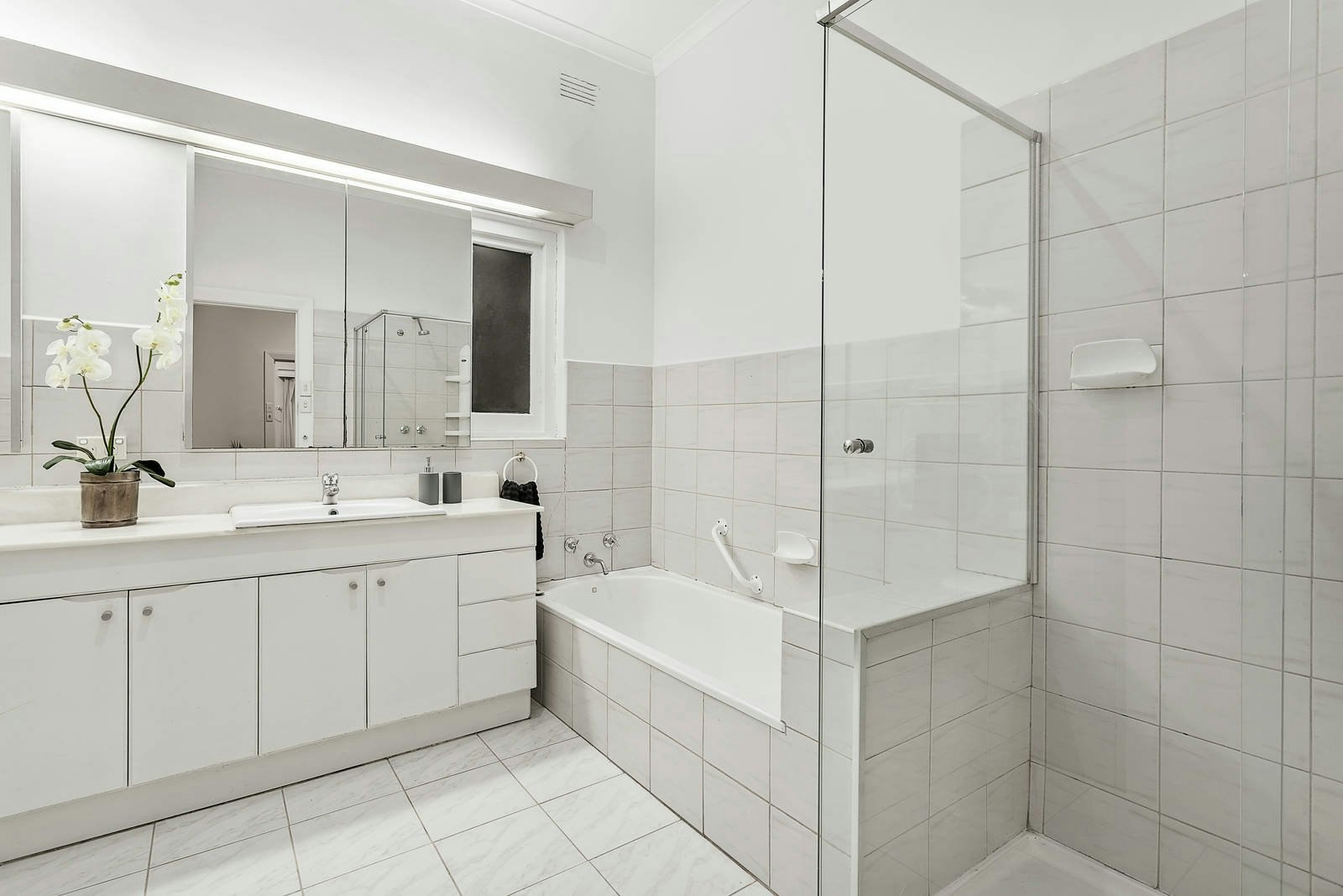 20 Birdwood Street, Kew East, VIC