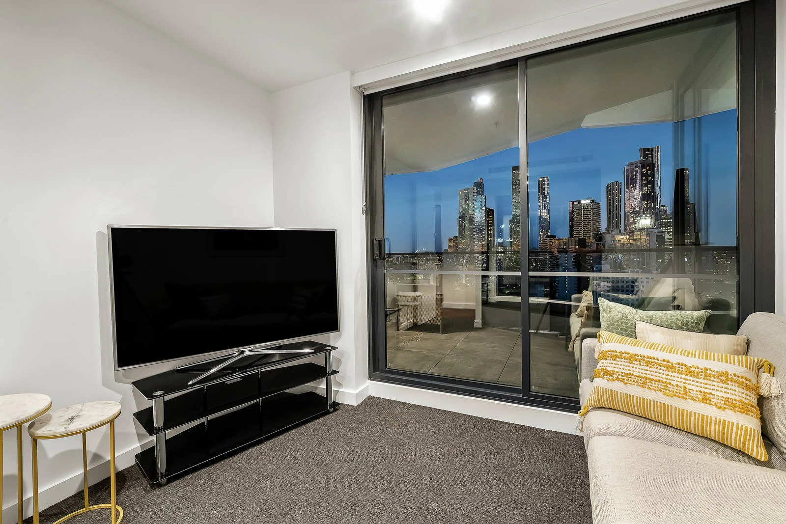 2001/23 Batman Street, West Melbourne, VIC