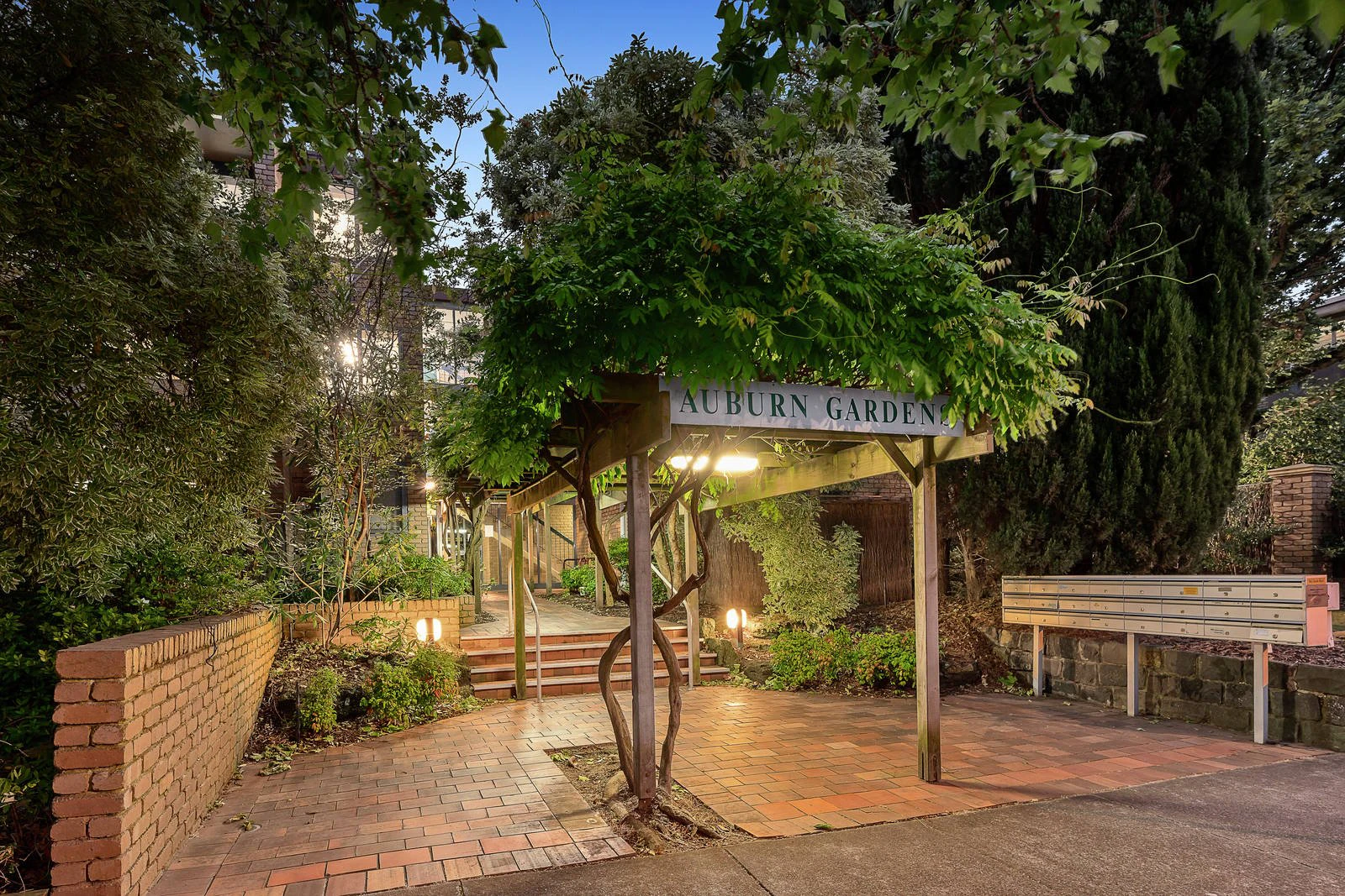 13/11-13 Auburn Grove, Hawthorn East, VIC