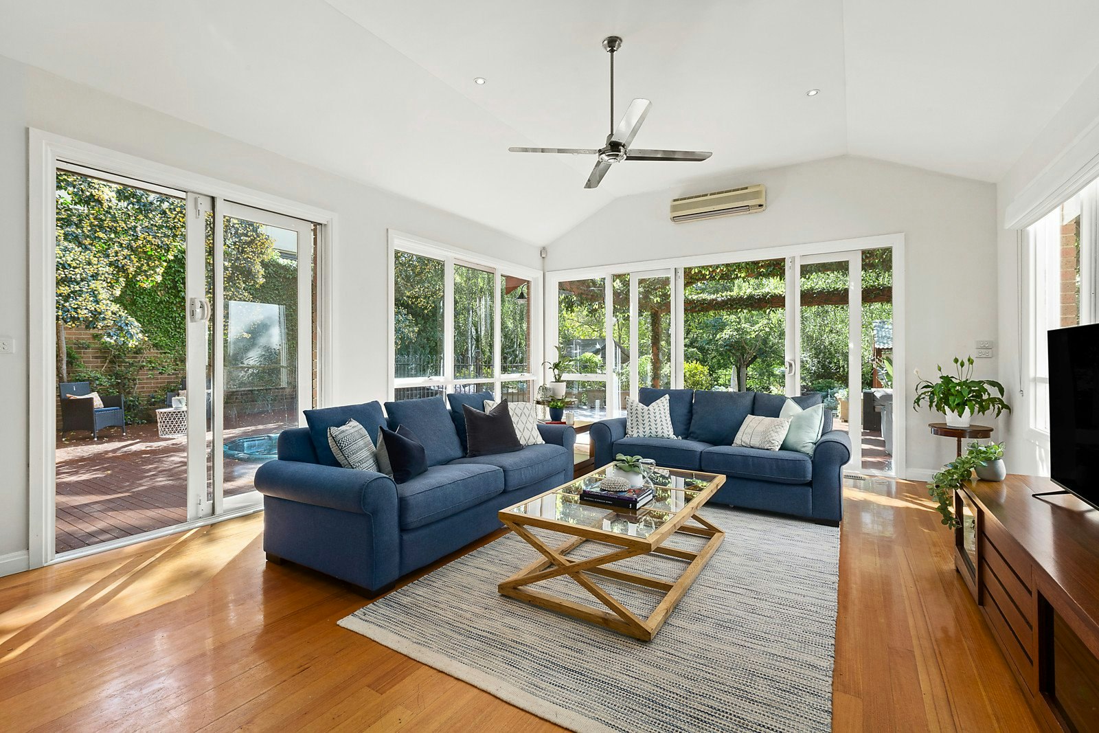 827 High Street, Kew East, VIC