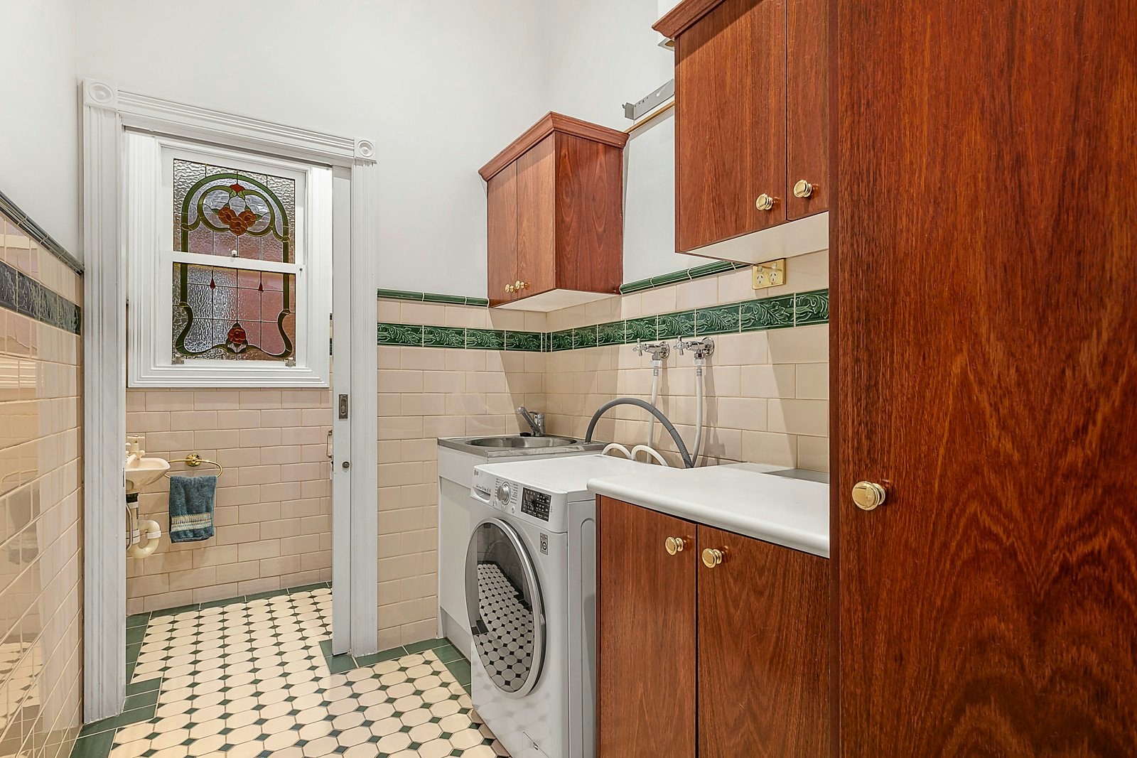 43 Auburn Parade, Hawthorn East, VIC