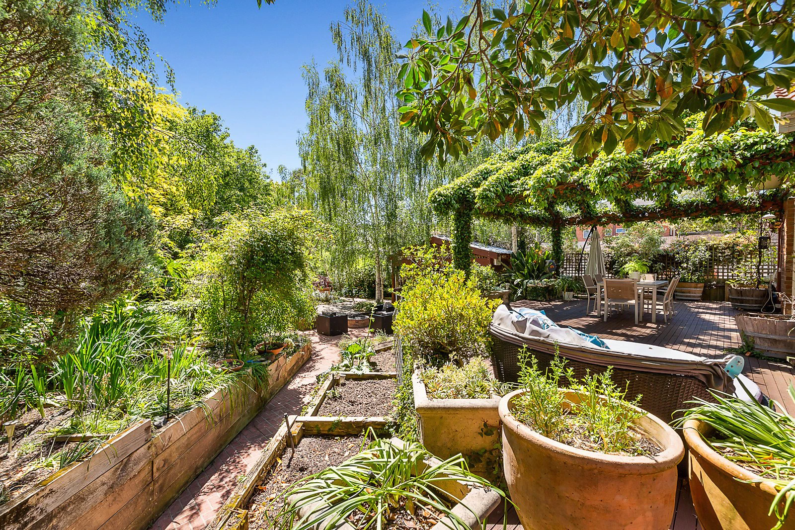 827 High Street, Kew East, VIC