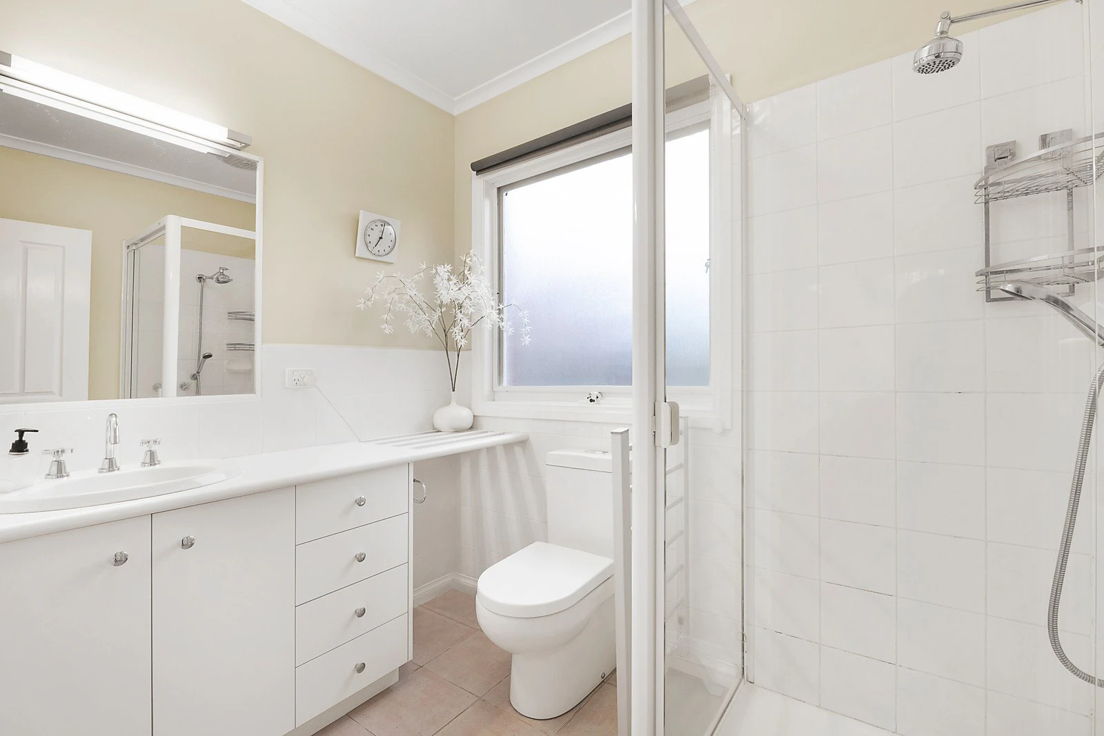2/70 Raynes Park Road, Hampton, VIC