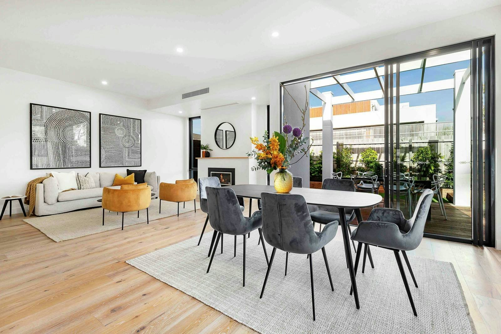 1/32 Dava Drive, Mornington, VIC