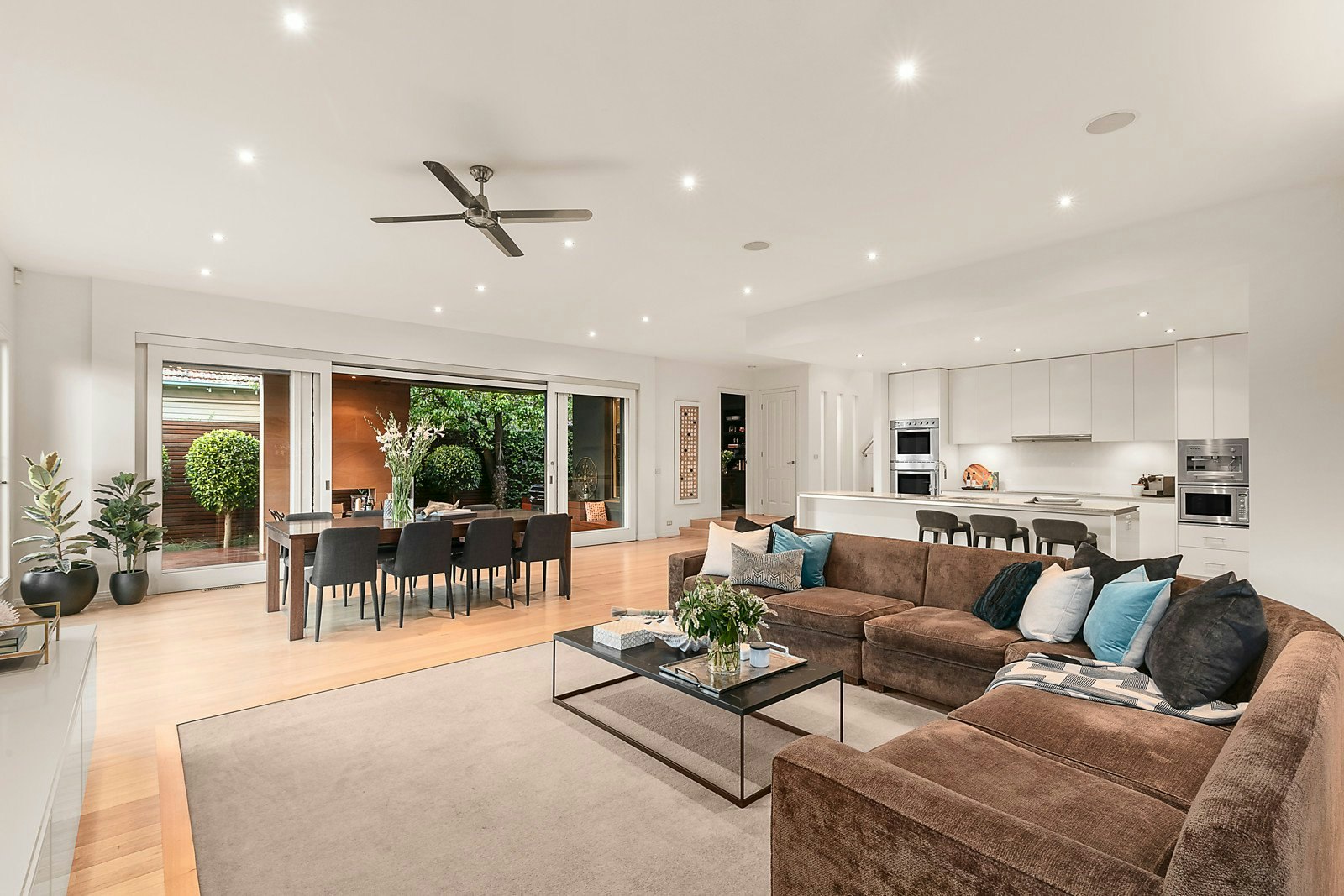 15 Margaret Street, Canterbury, VIC