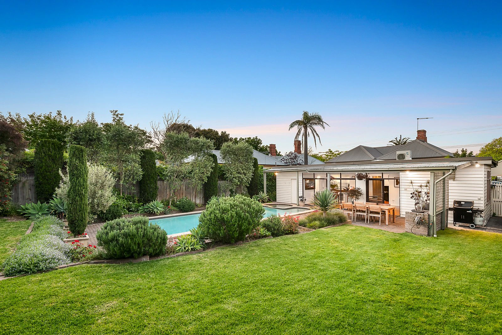 70 Holyrood Street, Hampton, VIC