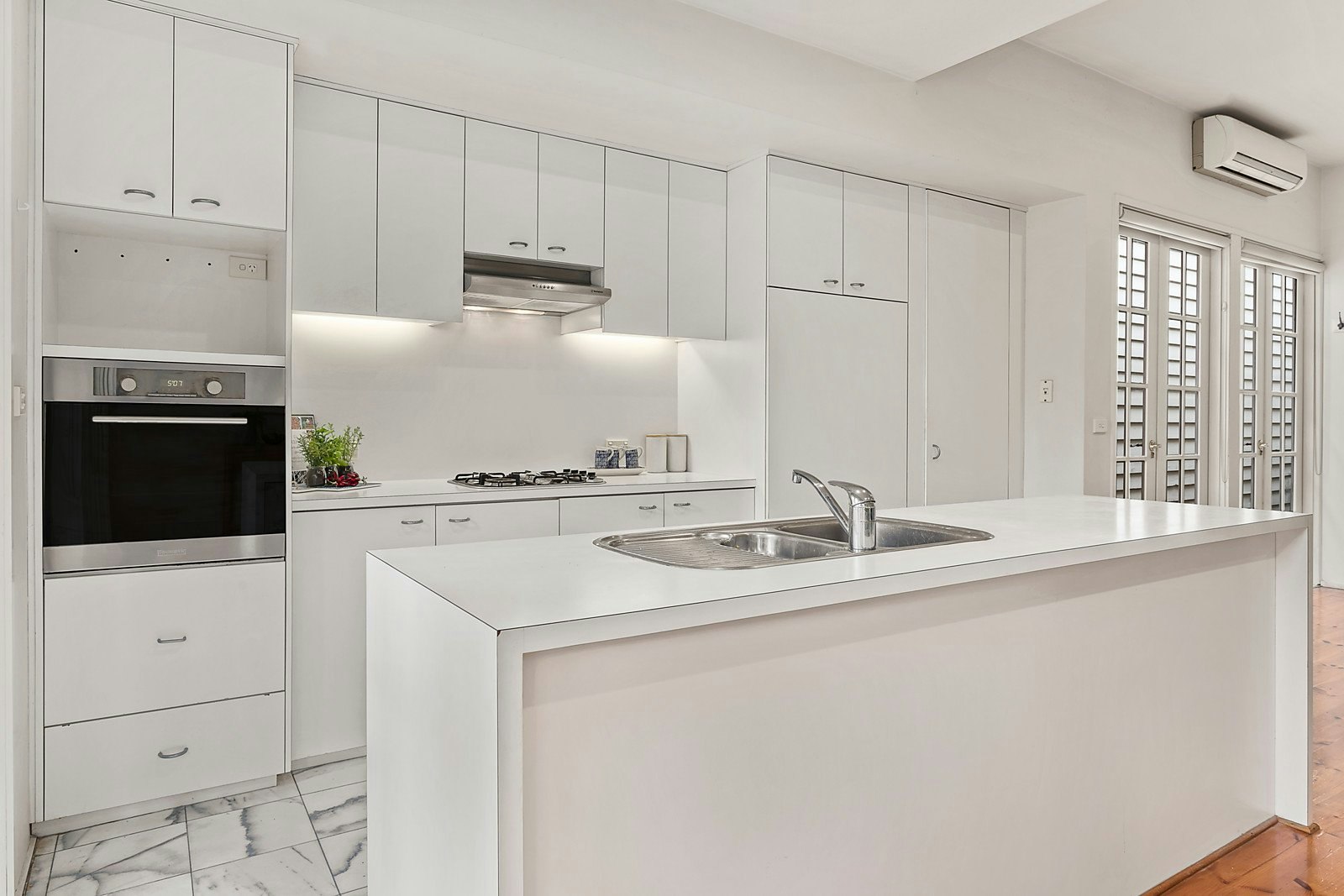 28 Sercombe Grove, Hawthorn, VIC