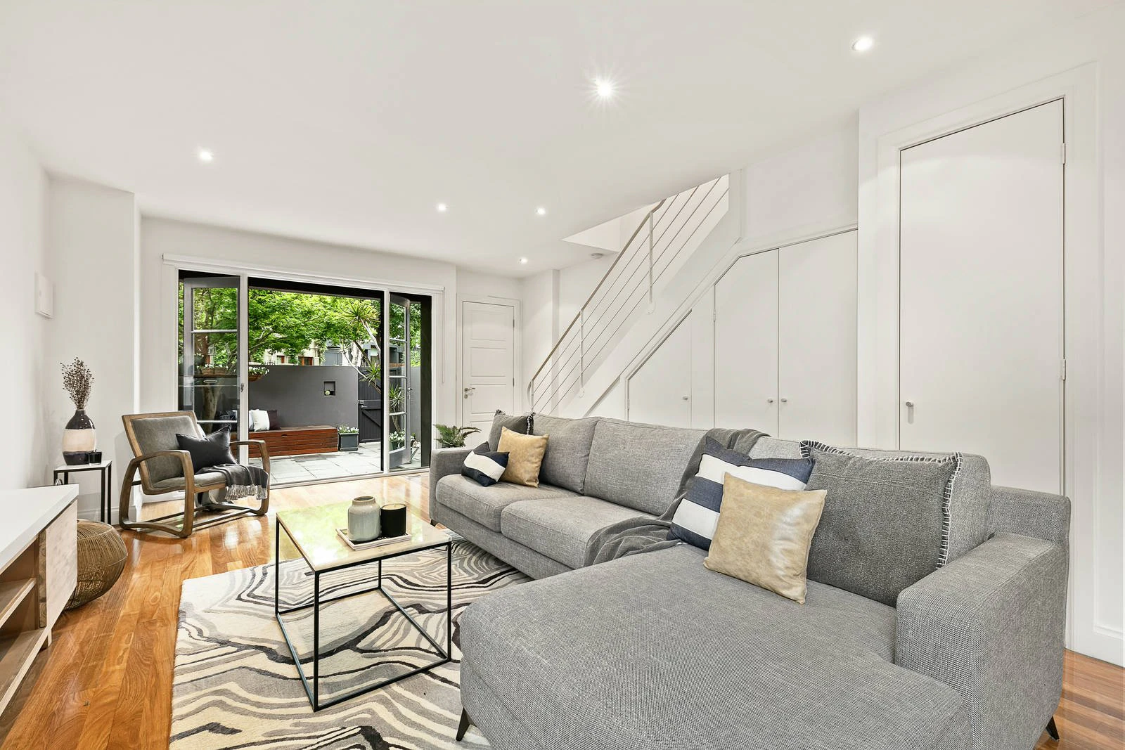 2/53 Cromwell Road, South Yarra, VIC