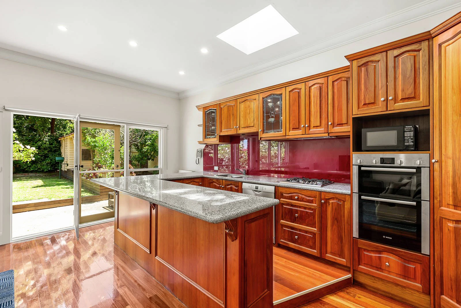 6 Hassett Avenue, Canterbury, VIC