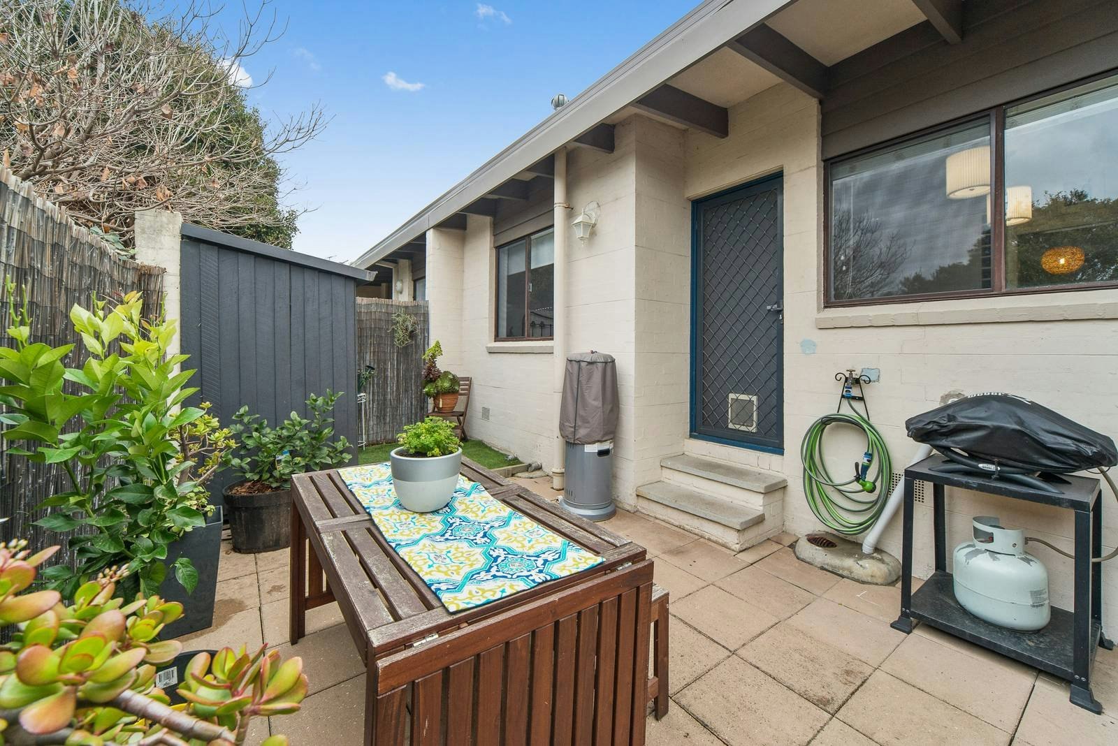 1/14 Campbell Grove, Mornington, VIC