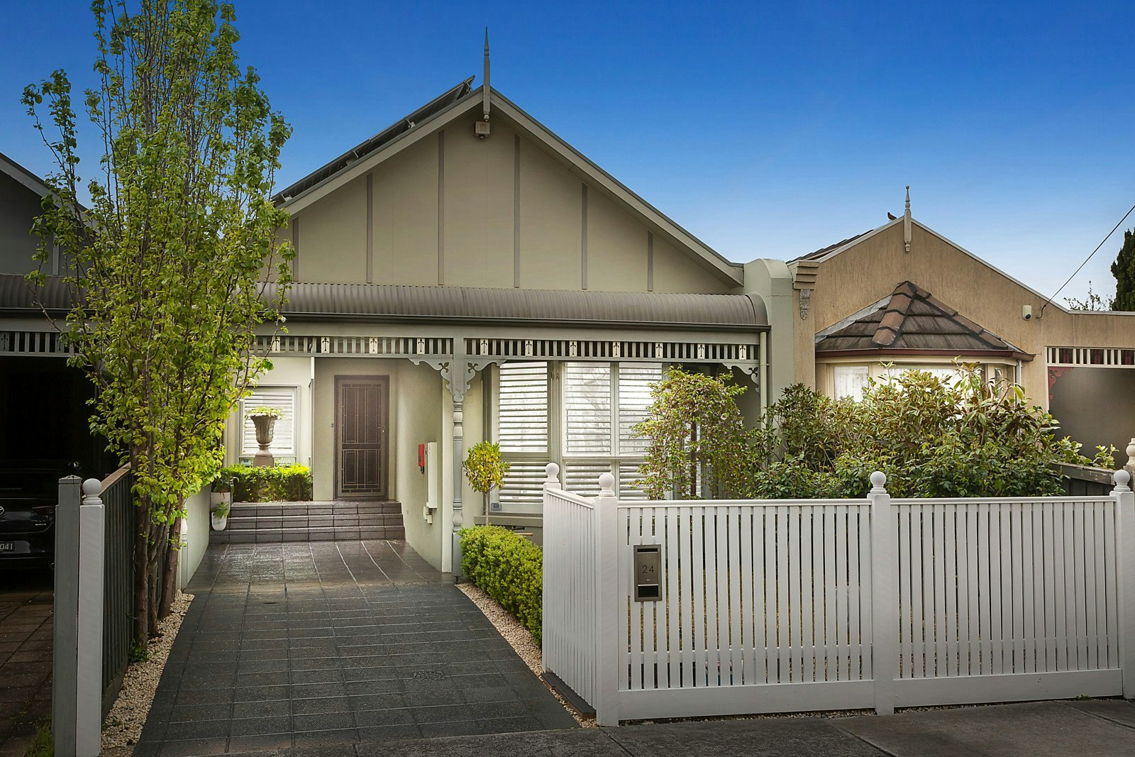 24 Repton Road, Malvern East, VIC