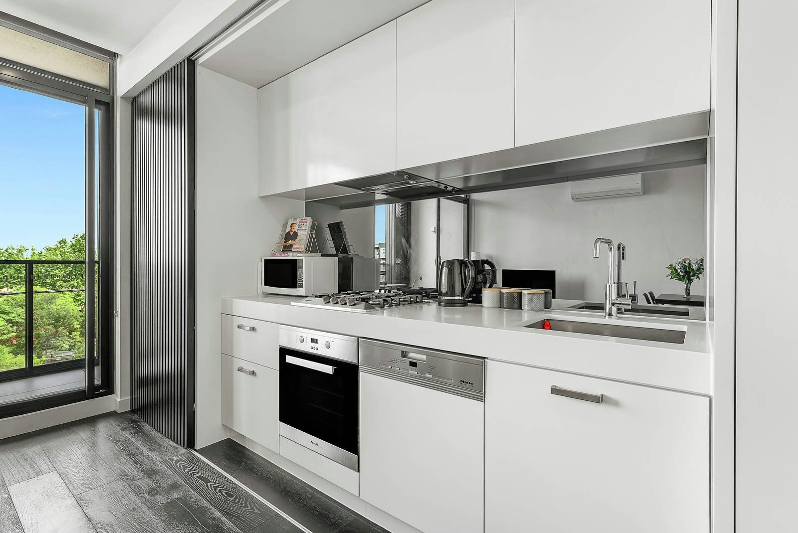 210/17 Gordon Street, Elsternwick, VIC