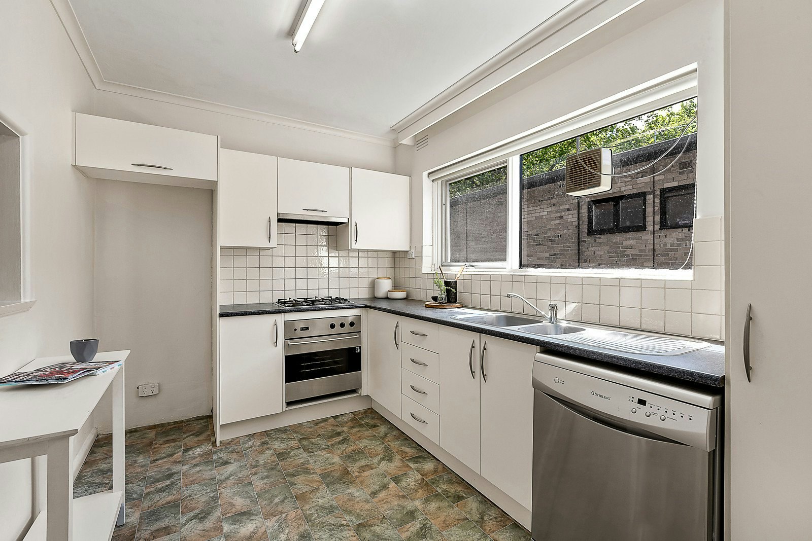 2/49 Ruskin Street, Elwood, VIC