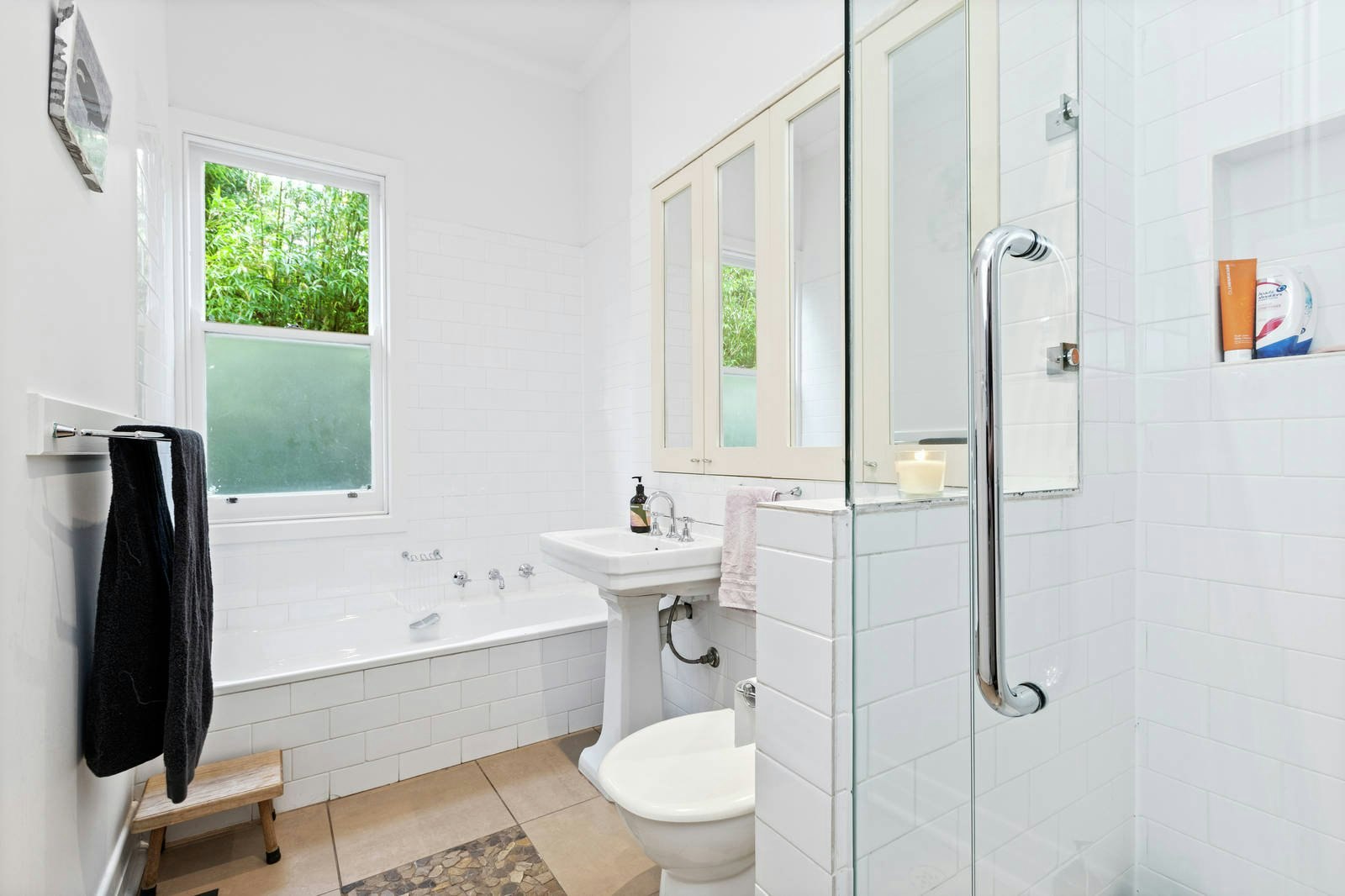 6 Kyarra Street, Hampton, VIC