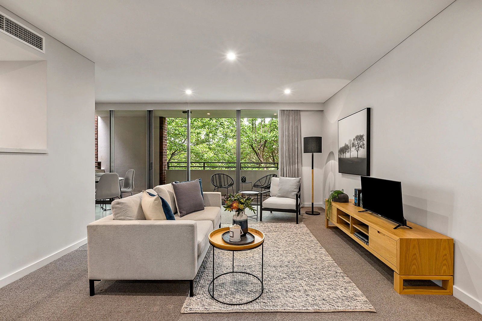 103/53 Chaucer Crescent, Canterbury, VIC