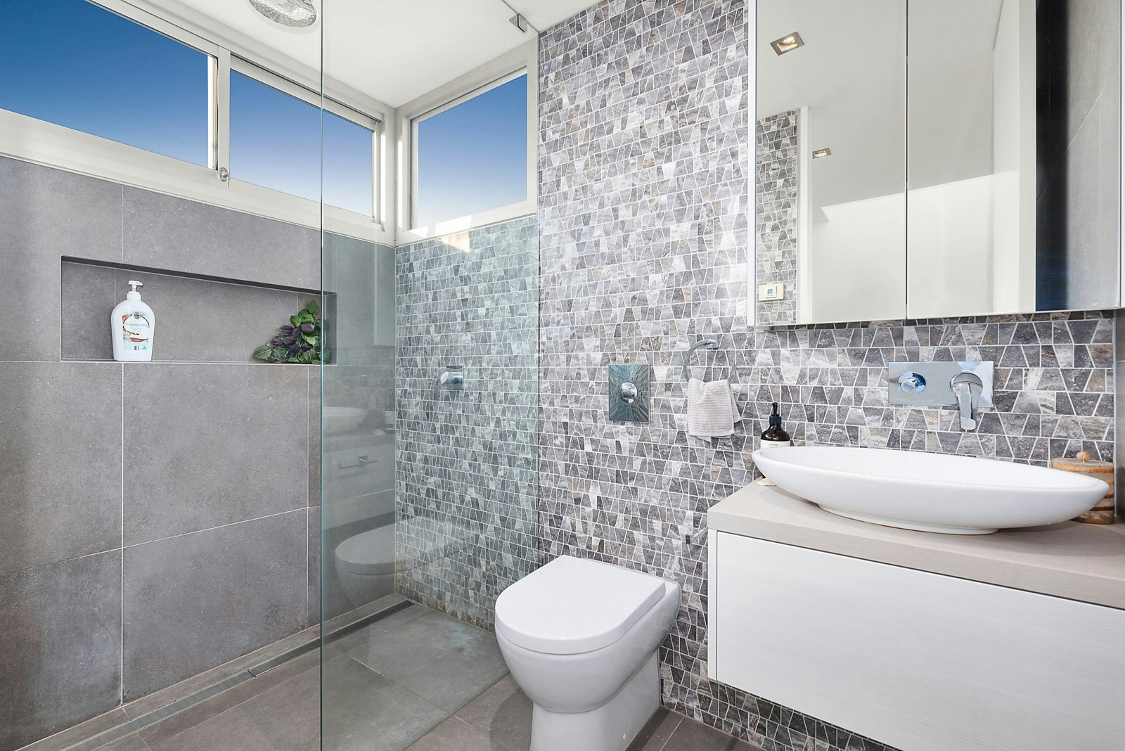 16 Withers Street, Albert Park, VIC