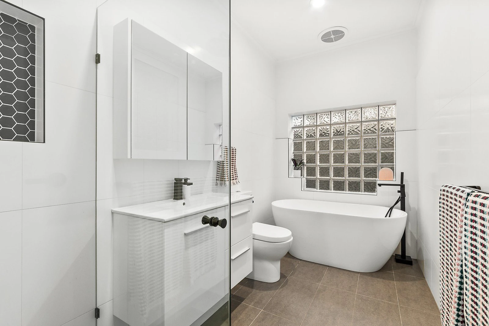 33 Wells Road, Beaumaris, VIC