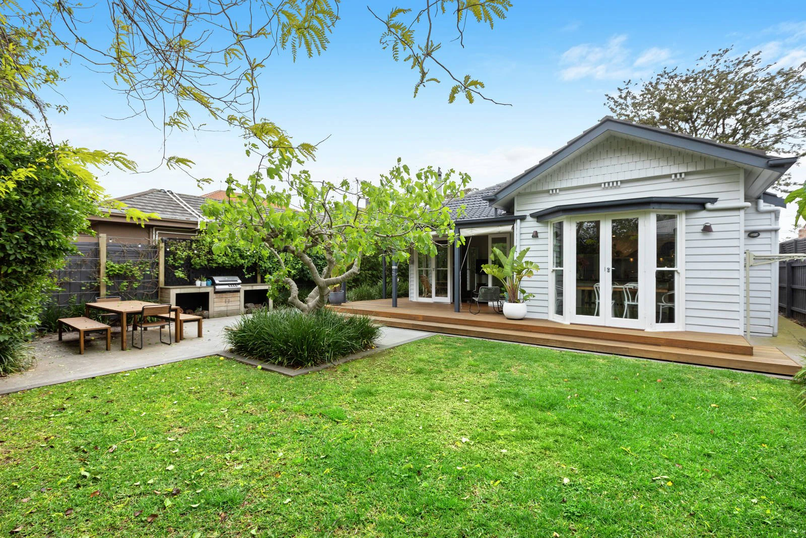 6 Kyarra Street, Hampton, VIC