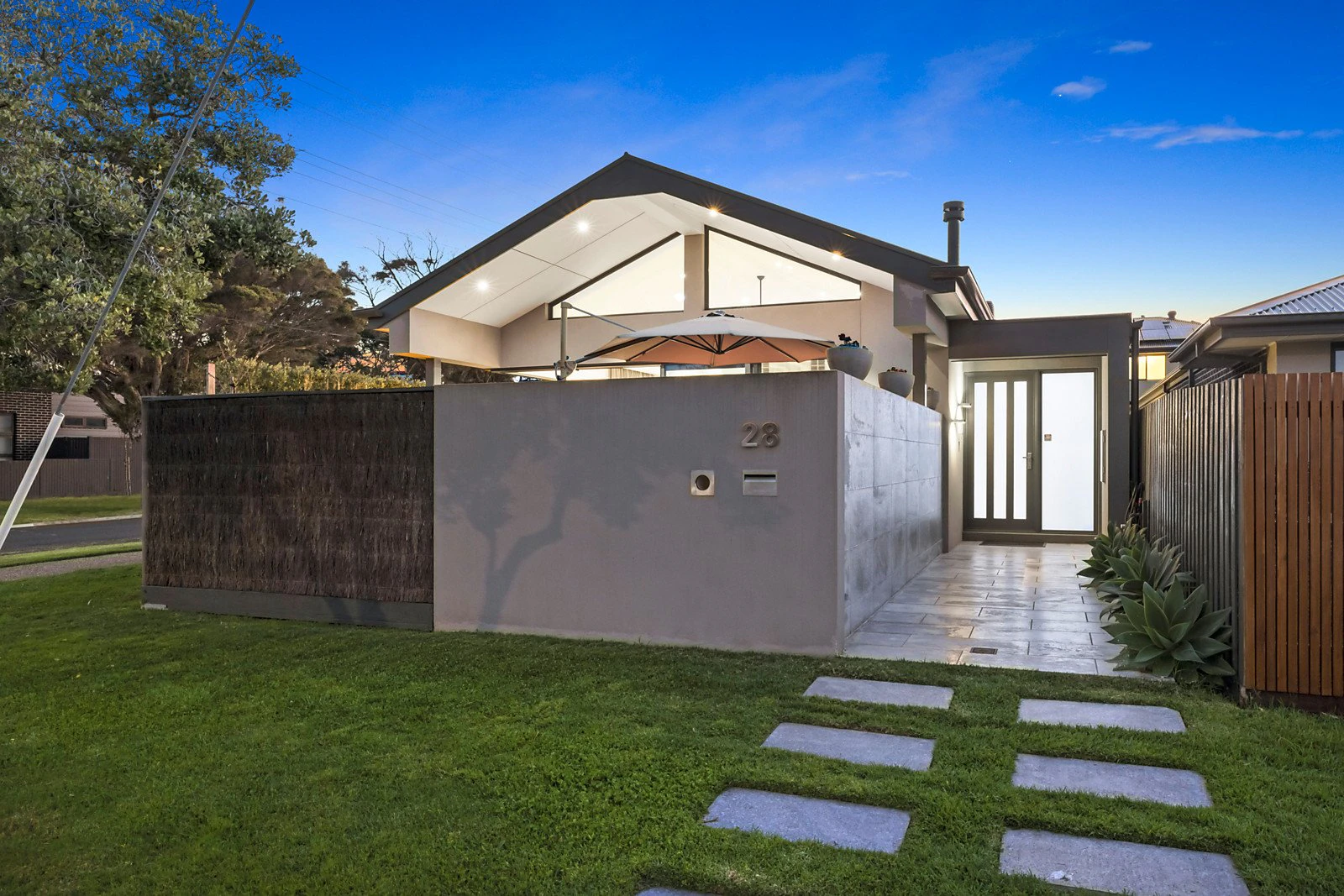 28 Beatty Parade, Mornington, VIC