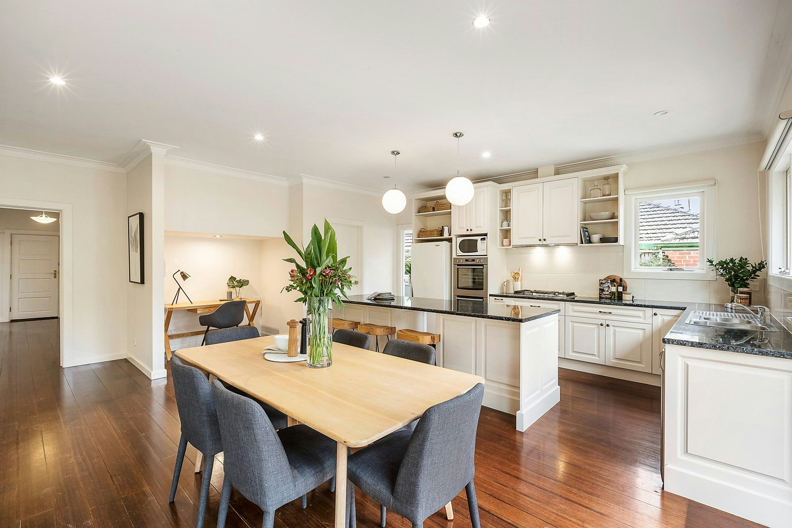 34 Dent Street, Glen Iris, VIC