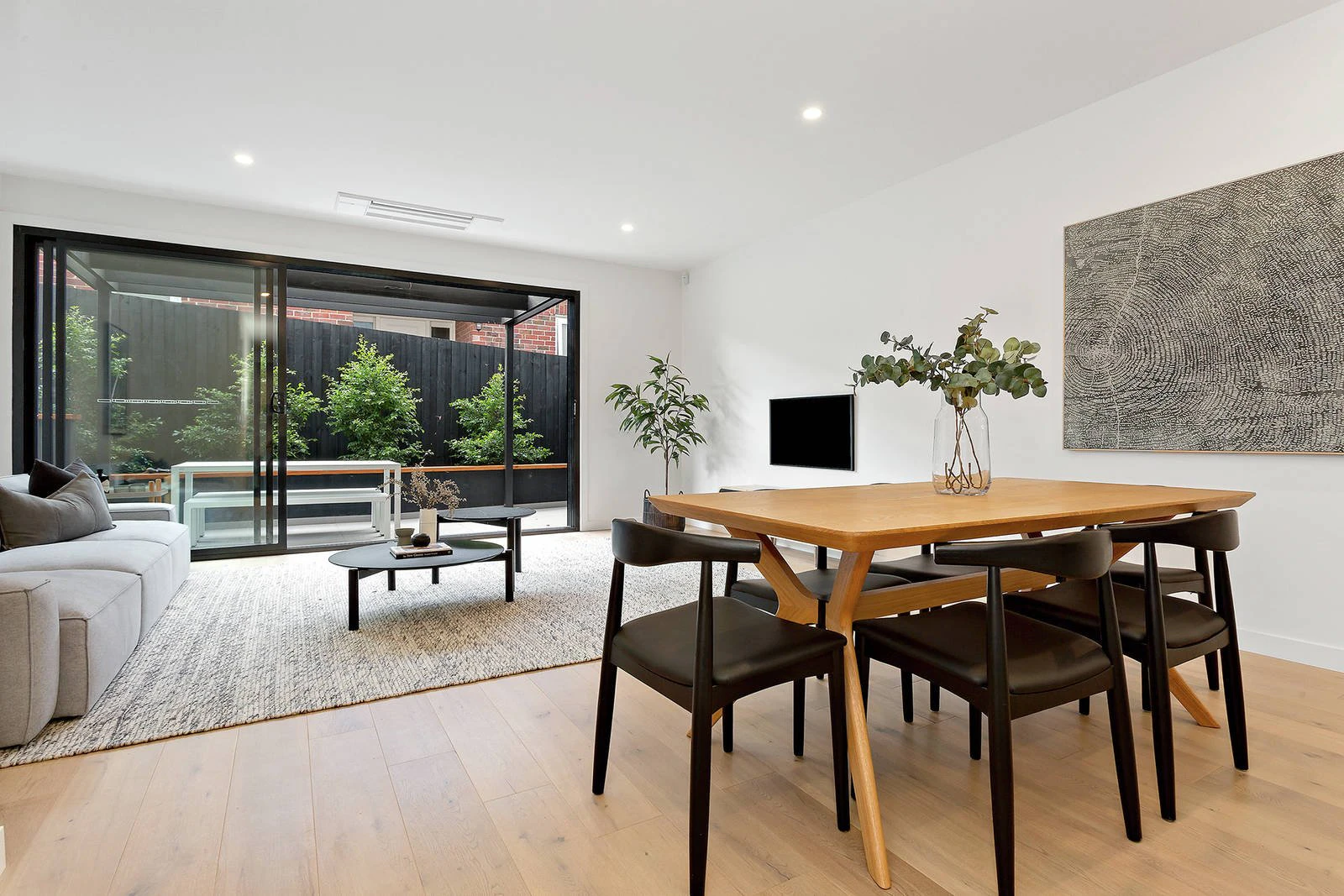 2/44a Banool Road, Surrey Hills, VIC