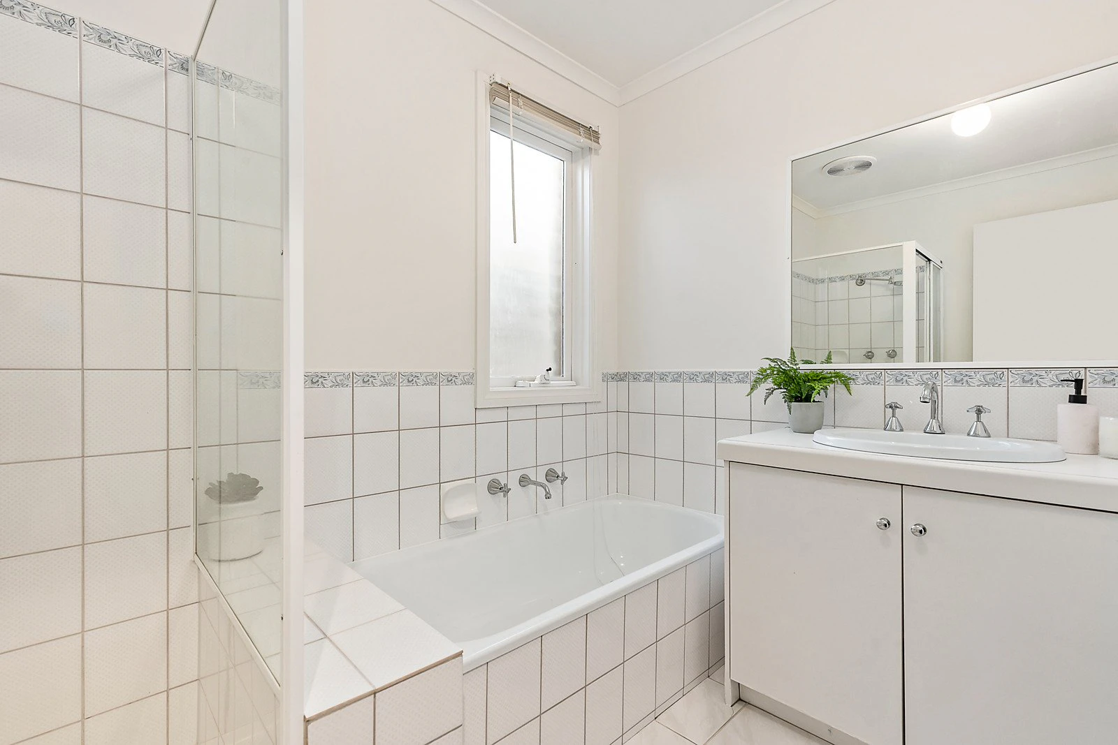 1/23 Asquith Street, Box Hill South, VIC