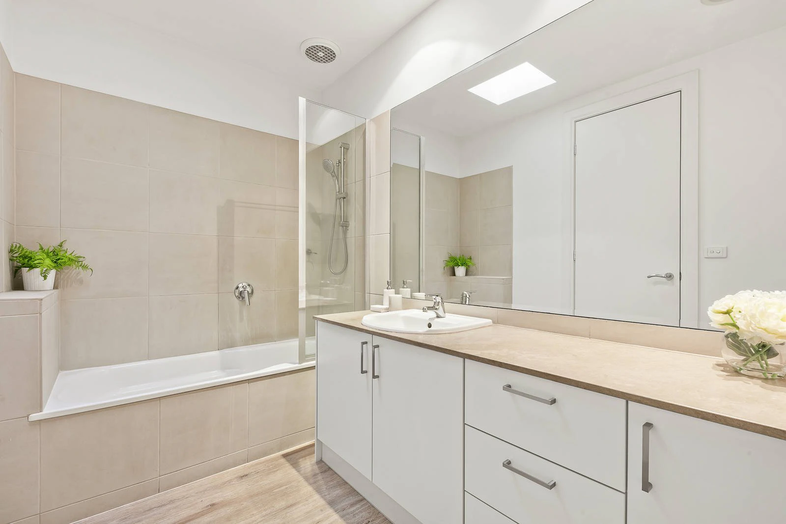 2/53 Cromwell Road, South Yarra, VIC