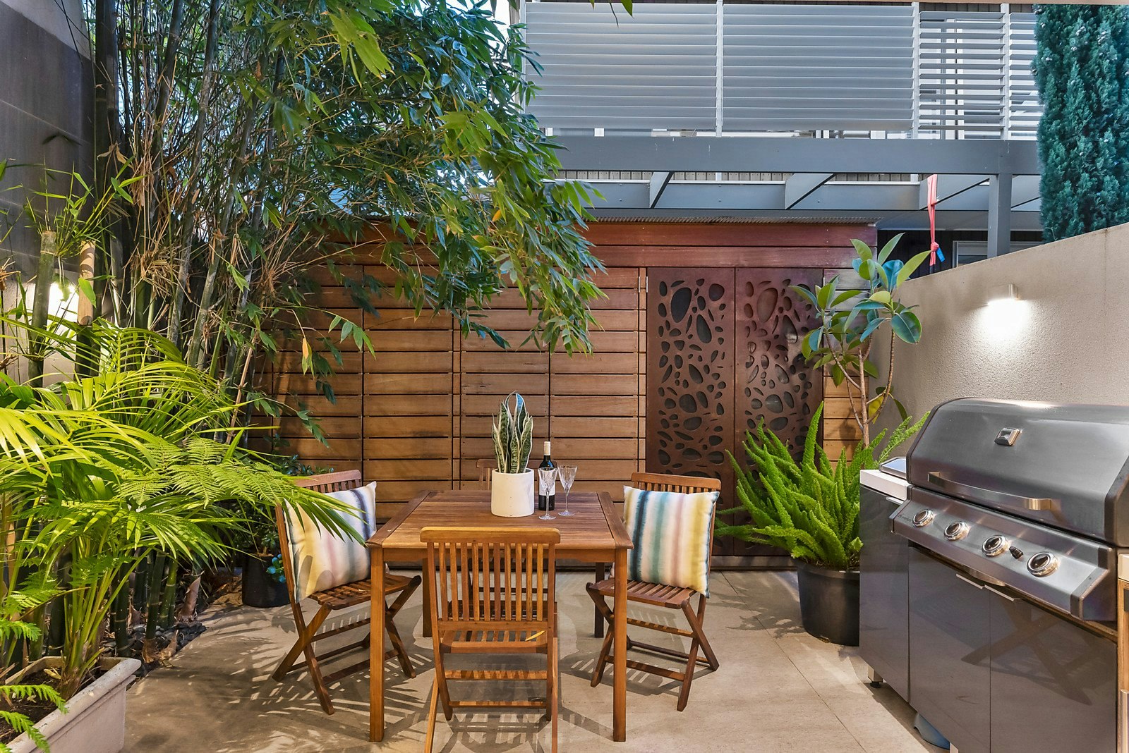 16 Withers Street, Albert Park, VIC