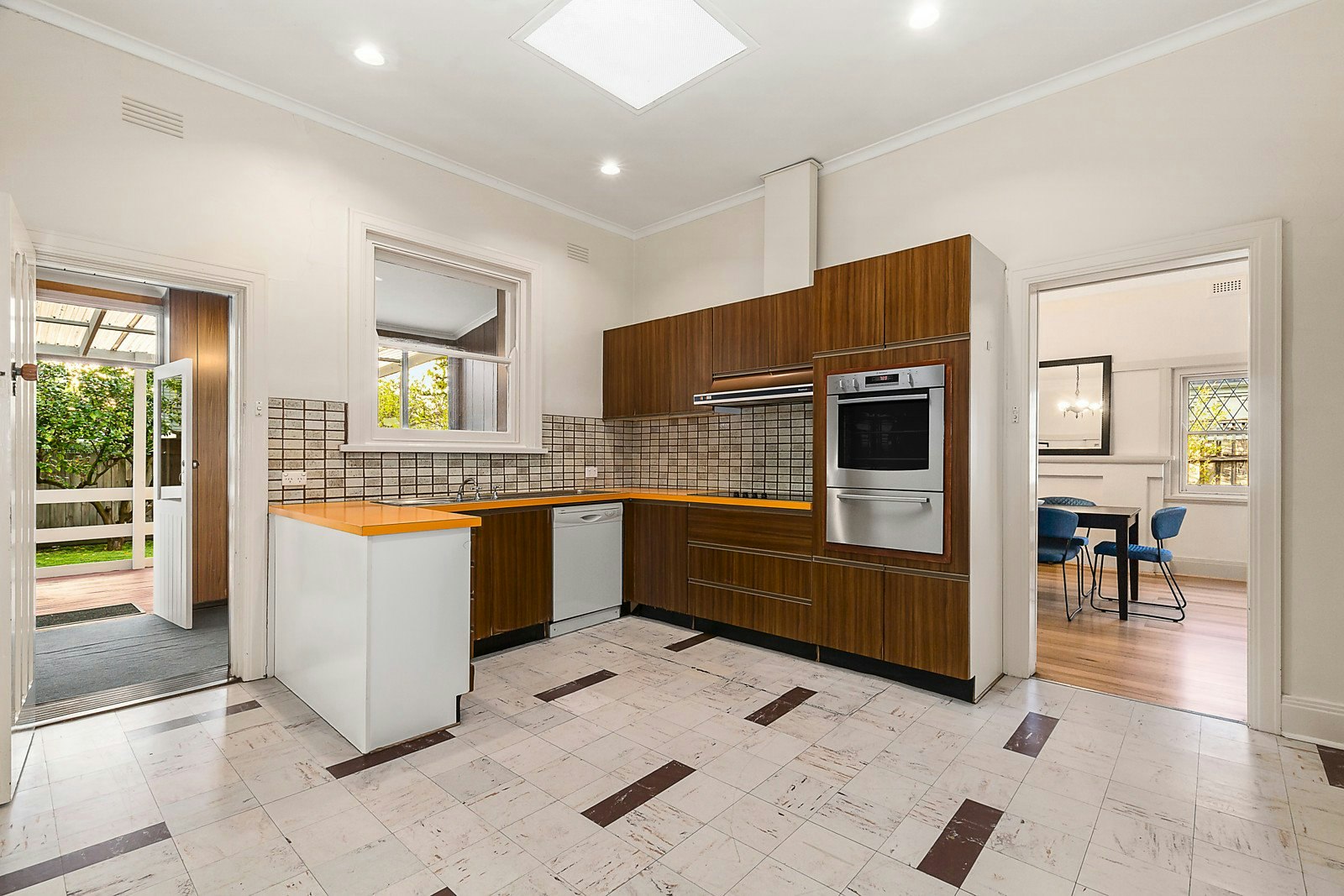 18 Gaynor Court, Malvern, VIC