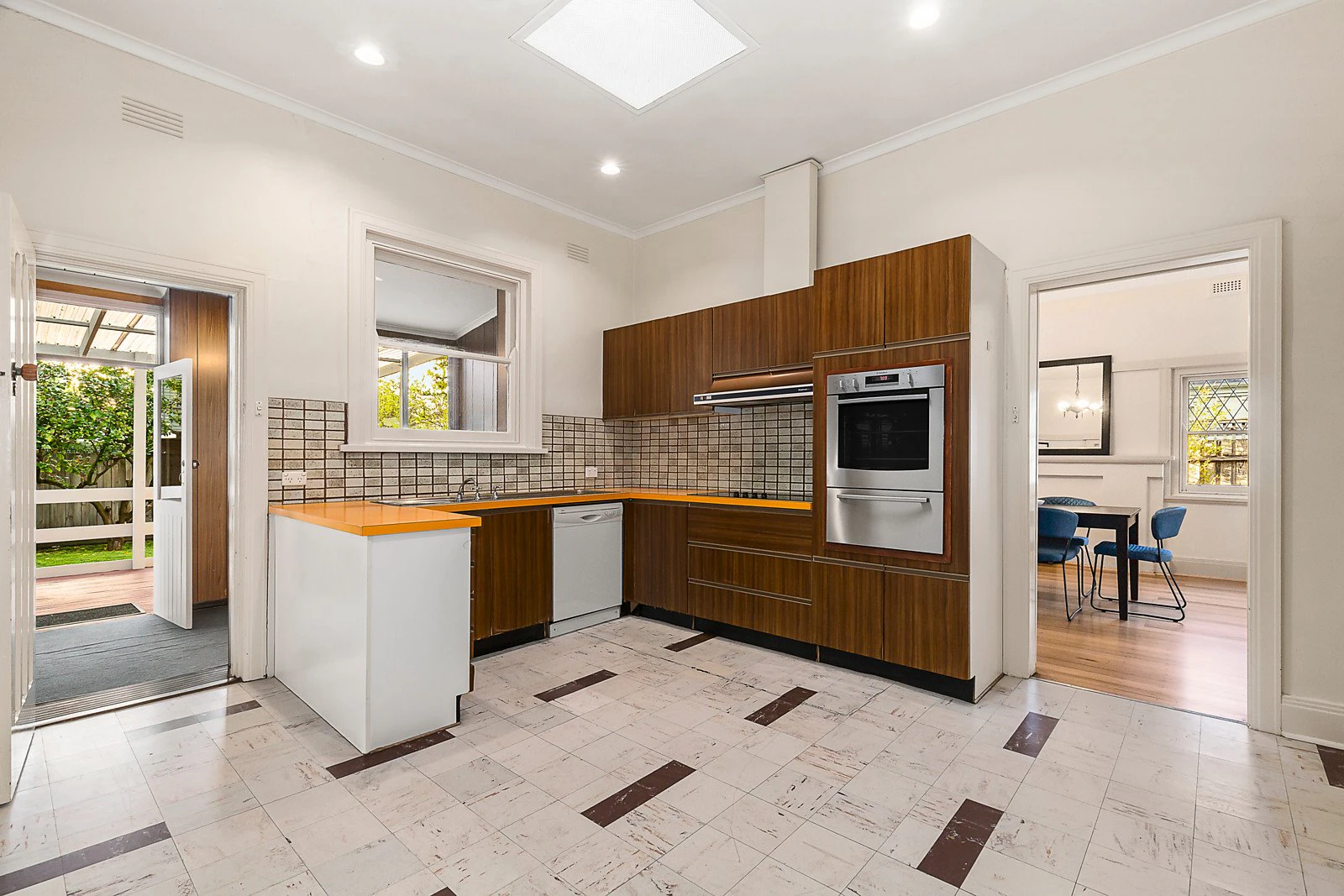 18 Gaynor Court, Malvern, VIC