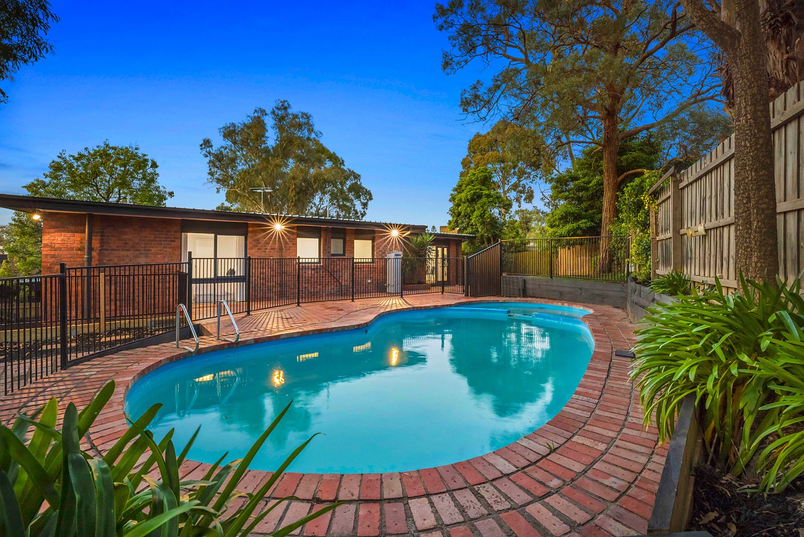 4 Hume Court, Frankston South, VIC