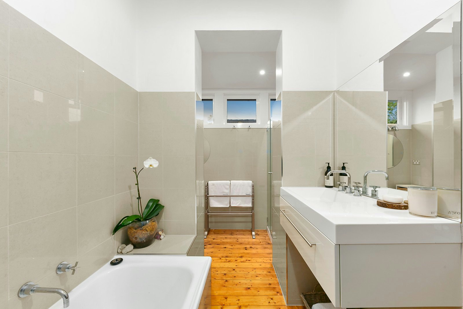 13 Kardinia Road, Glen Iris, VIC